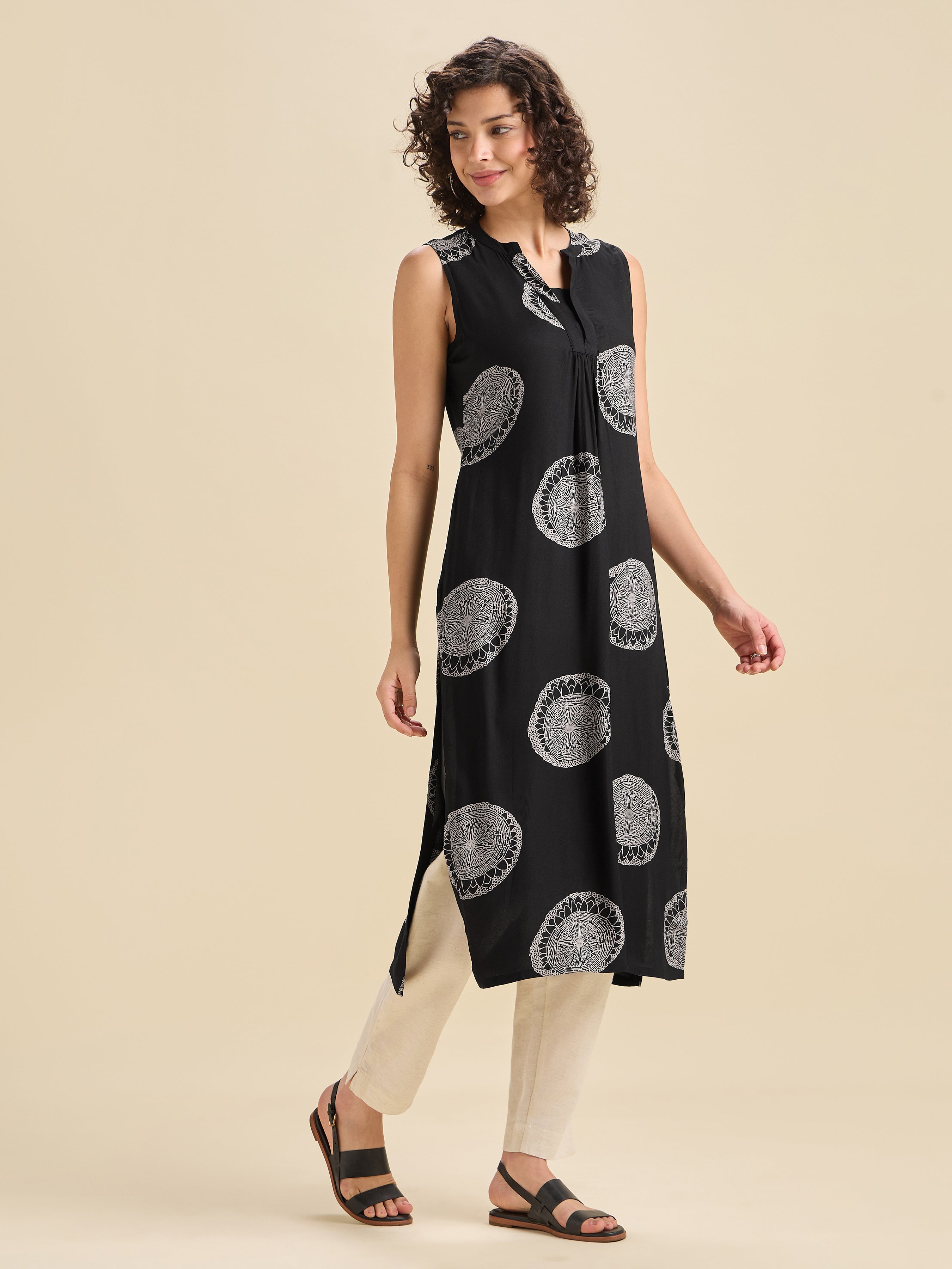 Black And Beige Viscose Printed Slited Sleeveless Kurti With Gathers