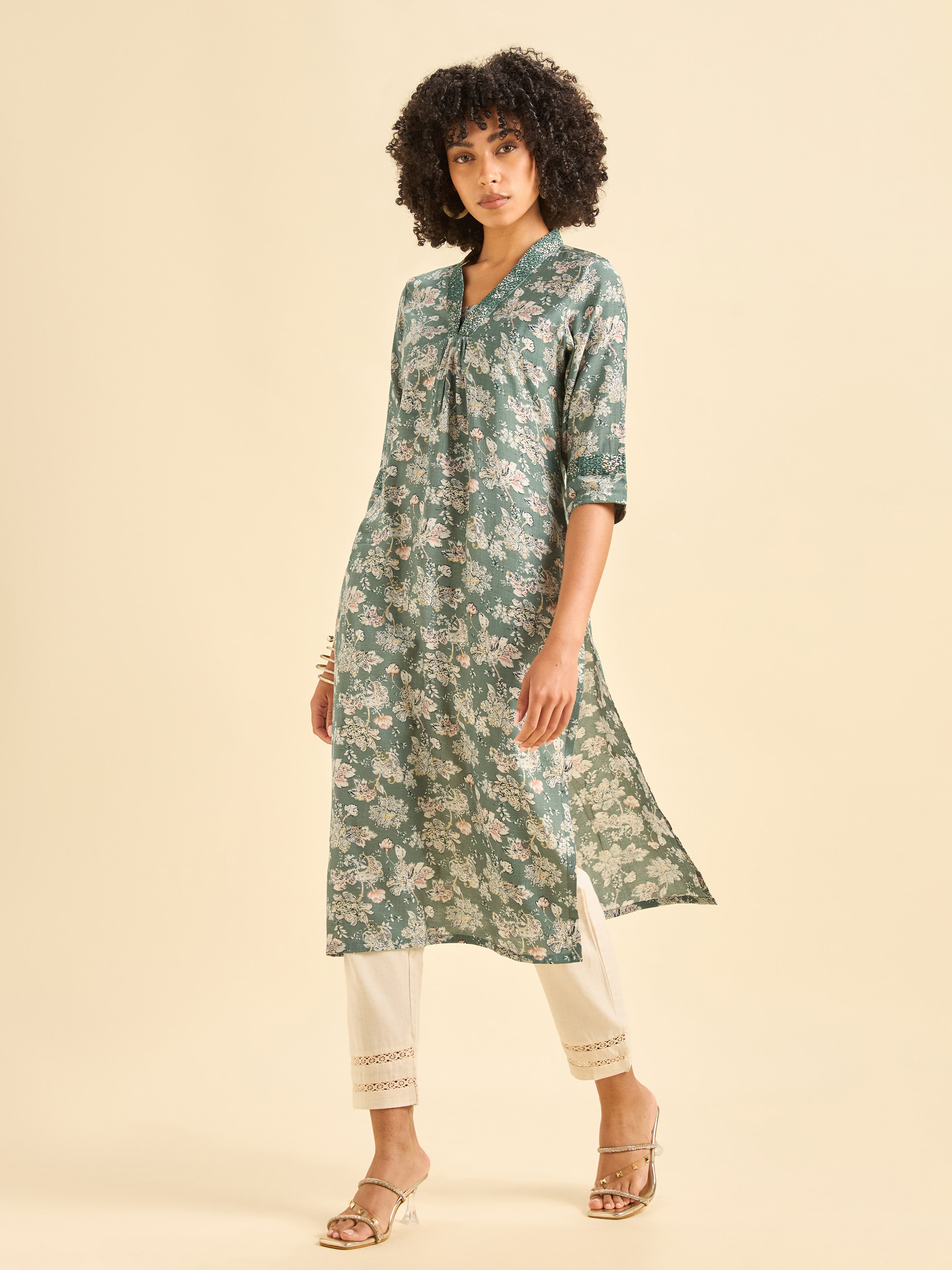 Pista Green Viscose Blend Printed Kurti With Embroidery