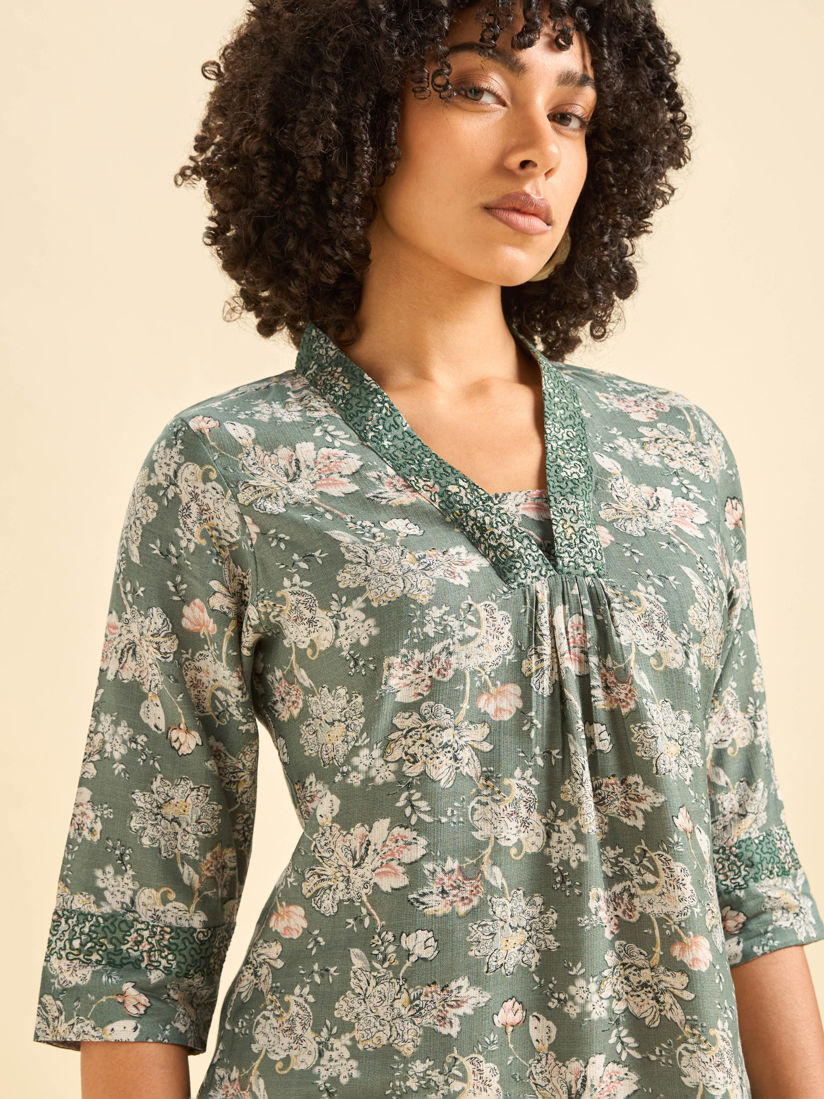 Pista Green Viscose Blend Printed Kurti With Embroidery