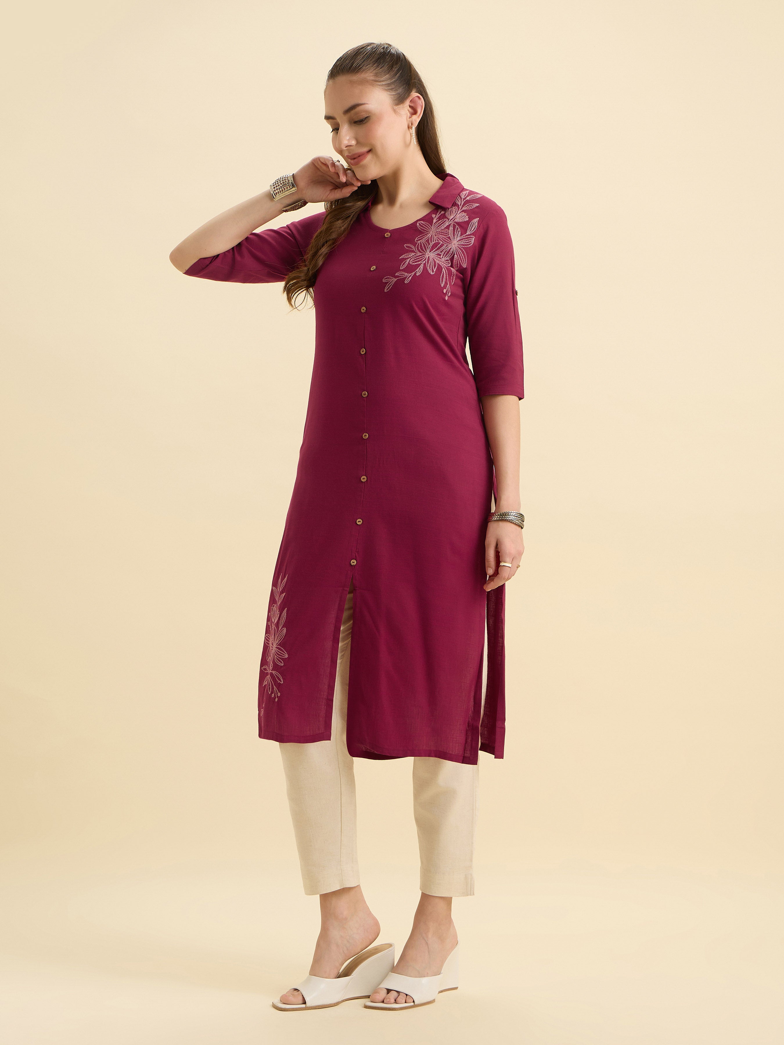 Magenta Cotton Blend Plain Slited Kurti With Embroidery