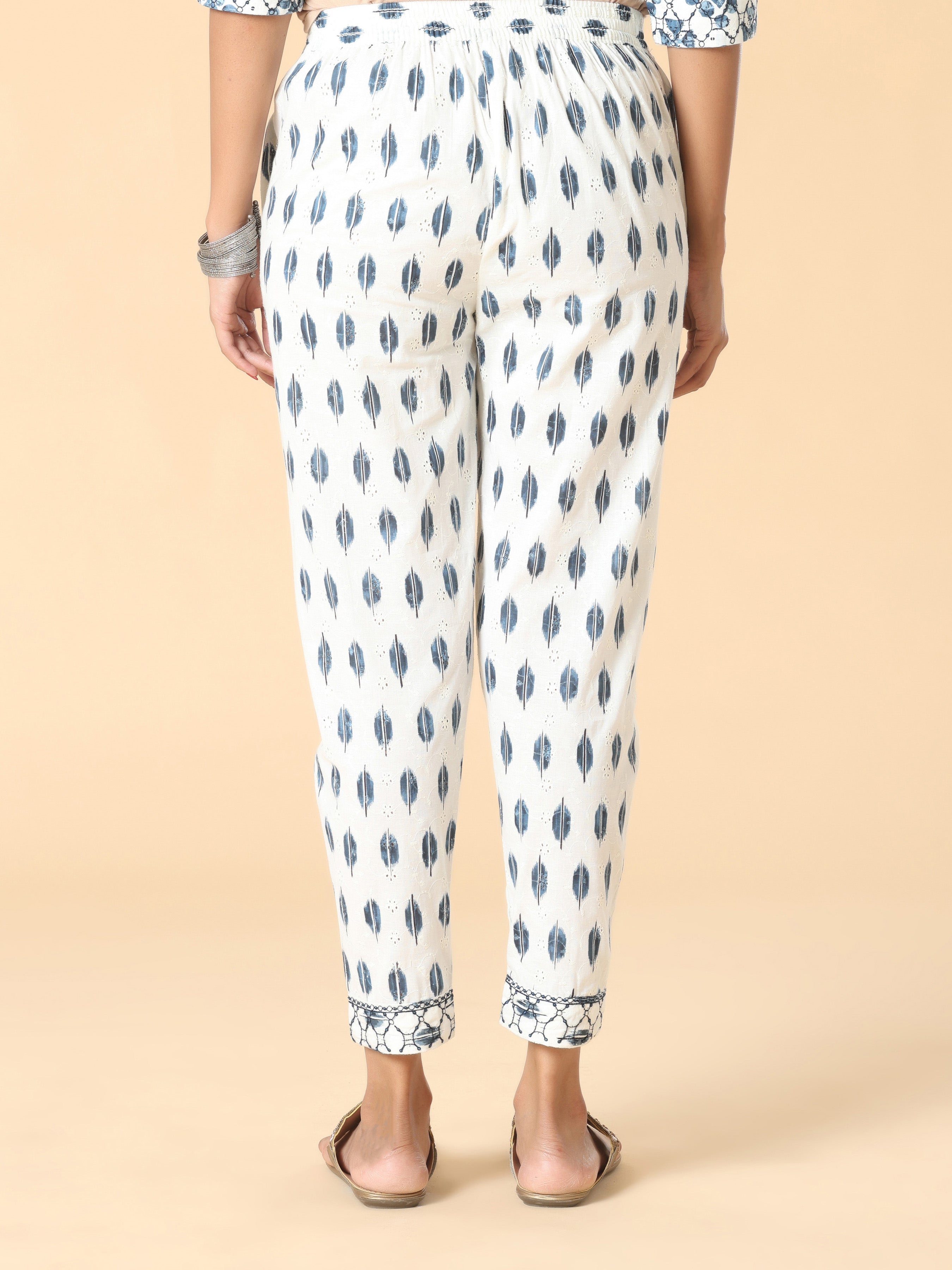 Multi Color Cotton Schiffli Printed Kurti With Bottom