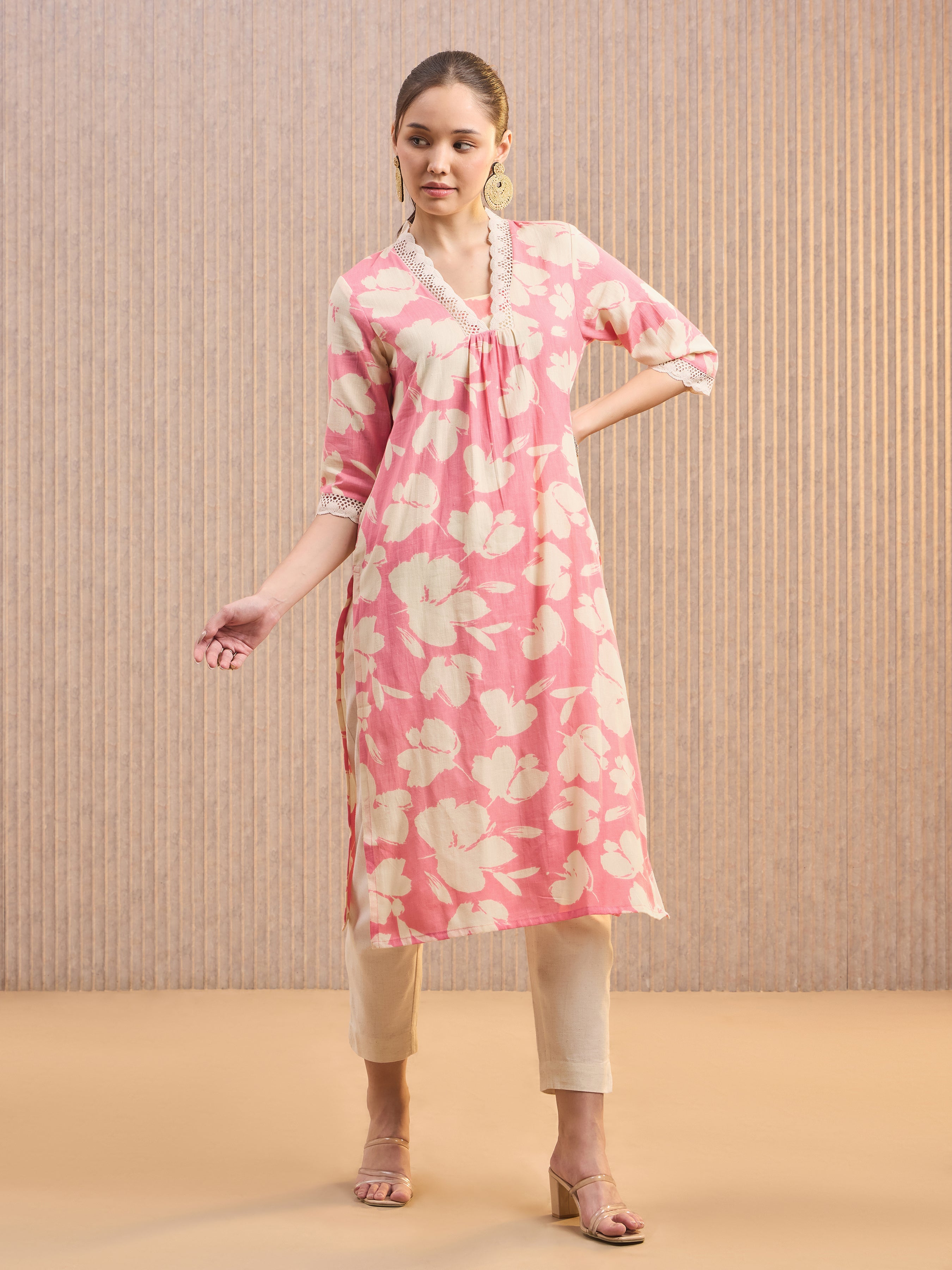 Pink Cotton Flax Printed Kurti With Lace Detailing