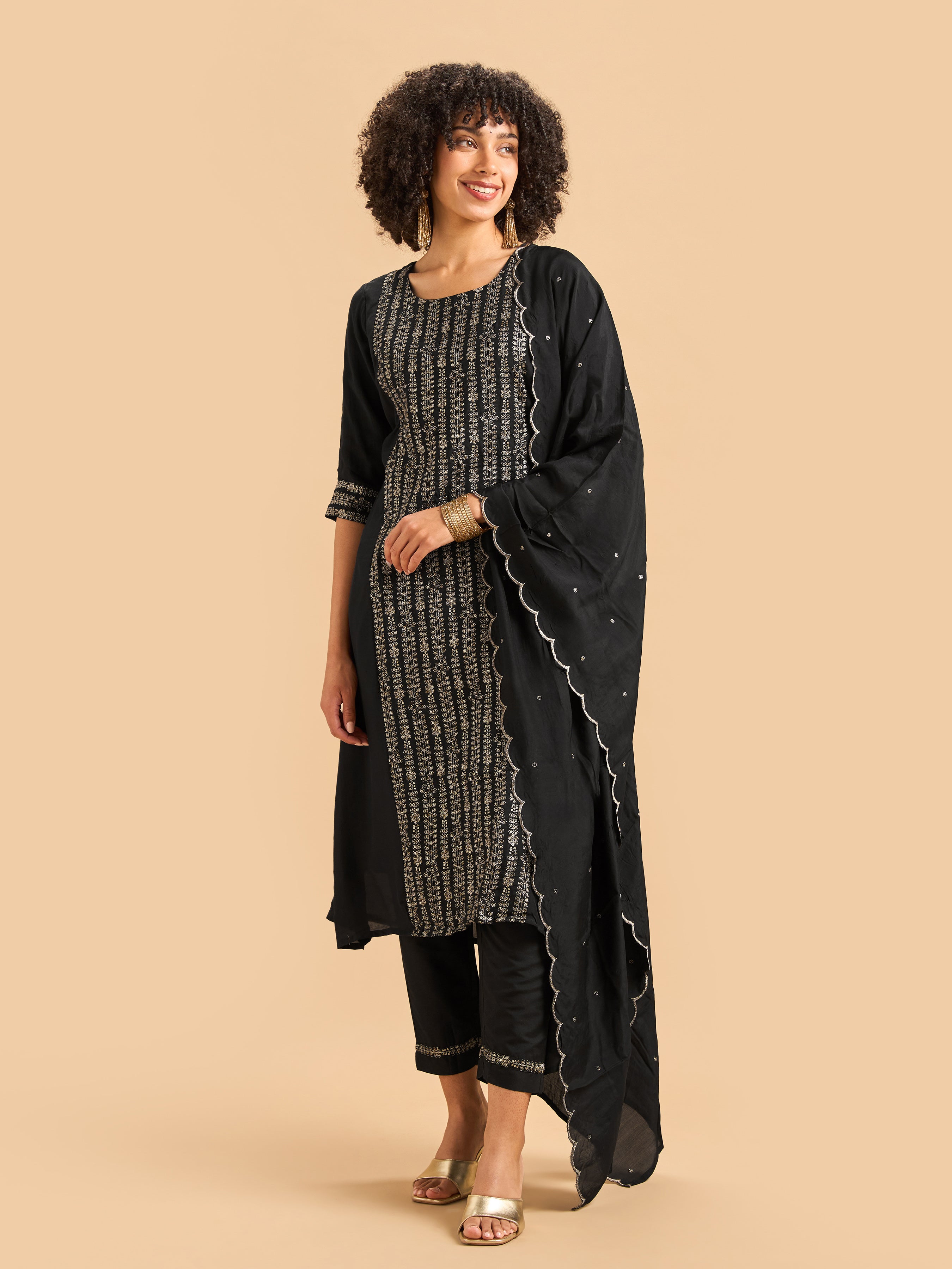 Black Muslin Kurti Set & Dupatta With Sequins Work