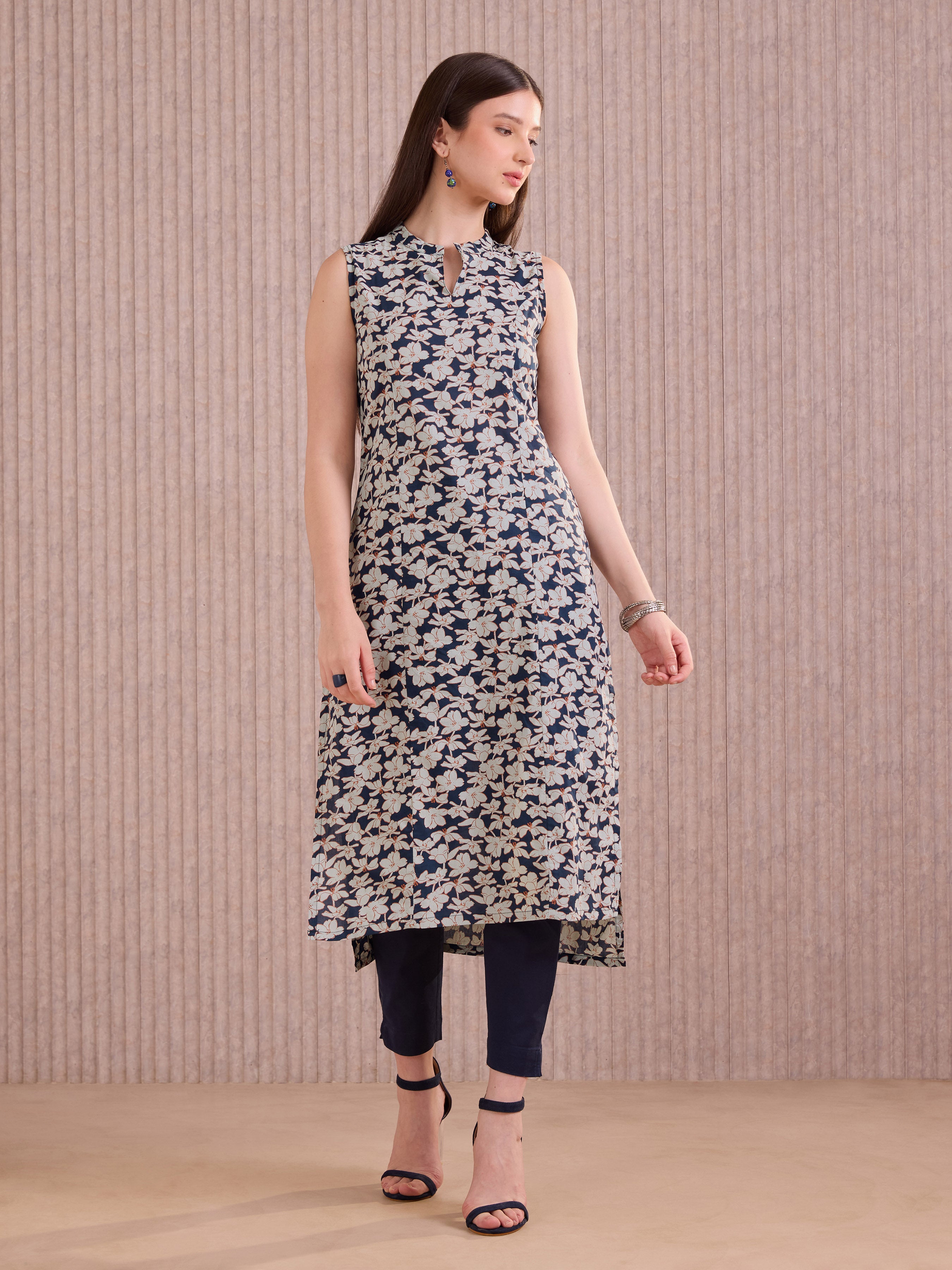 Blue Pure Cotton Floral Print Sleeve Less Kurti with Extra Sleeves Included