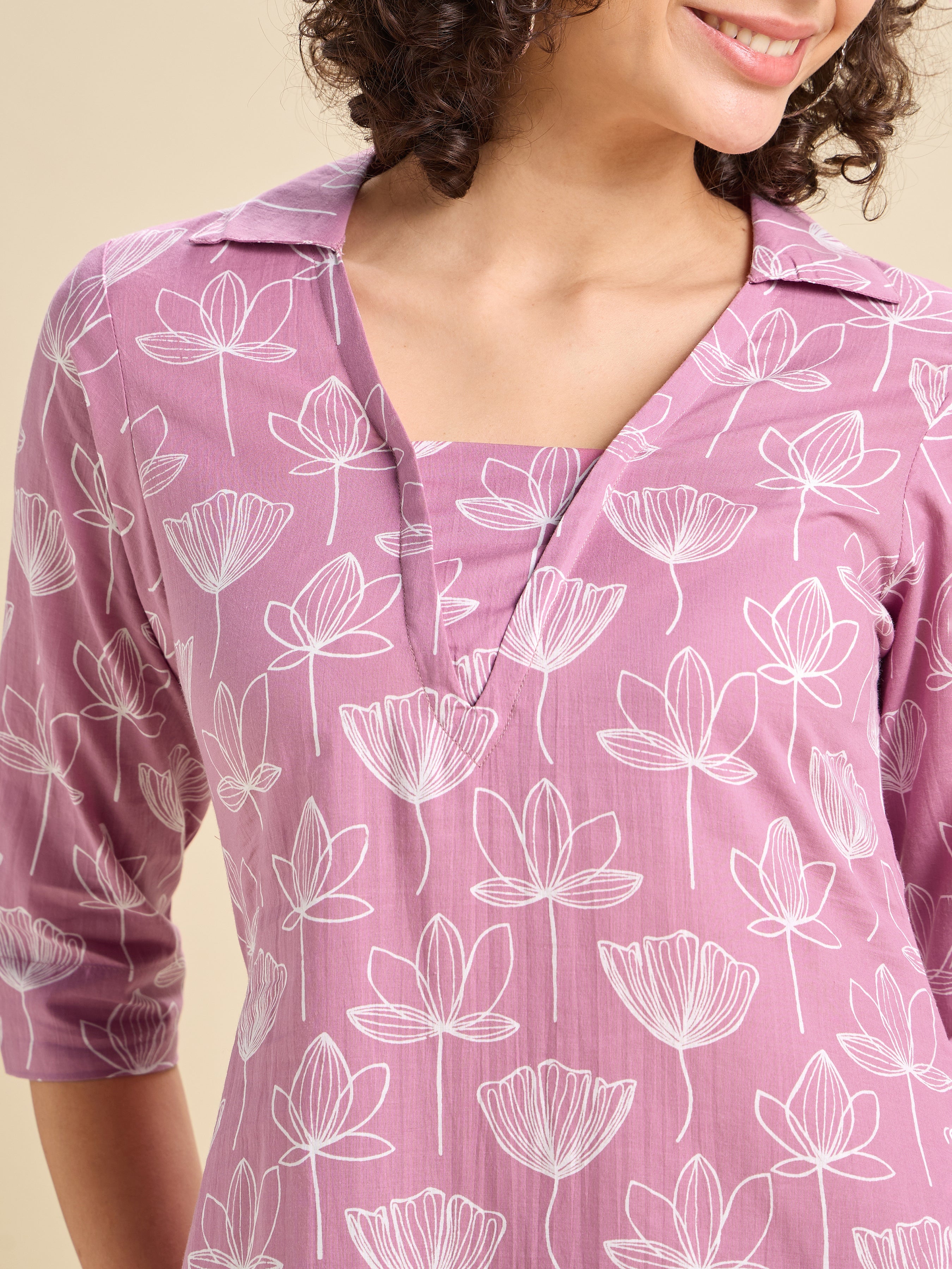 Sage Pink Pure Cotton Printed Slited Kurti With Curved Hem