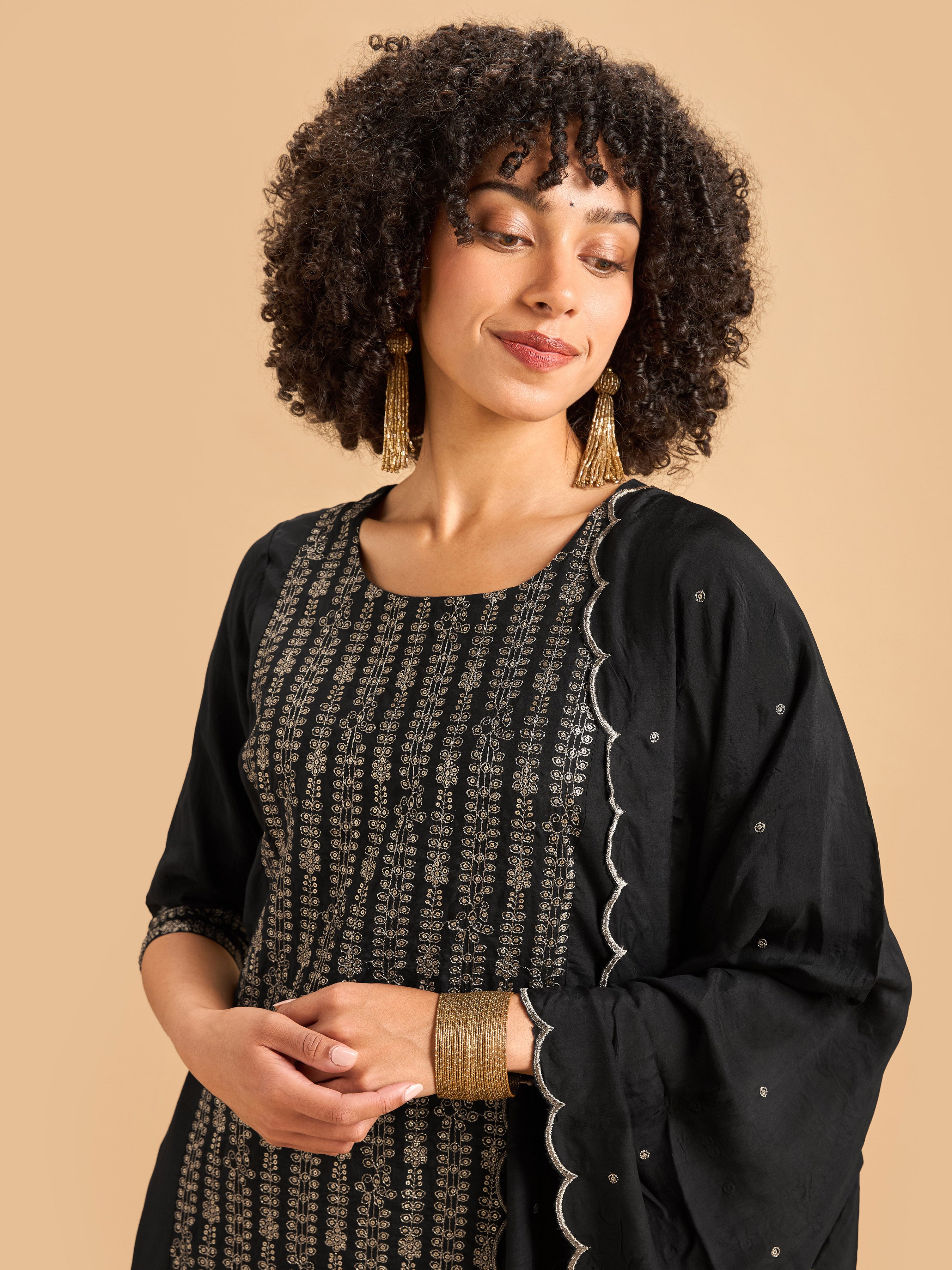 Black Muslin Kurti Set & Dupatta With Sequins Work