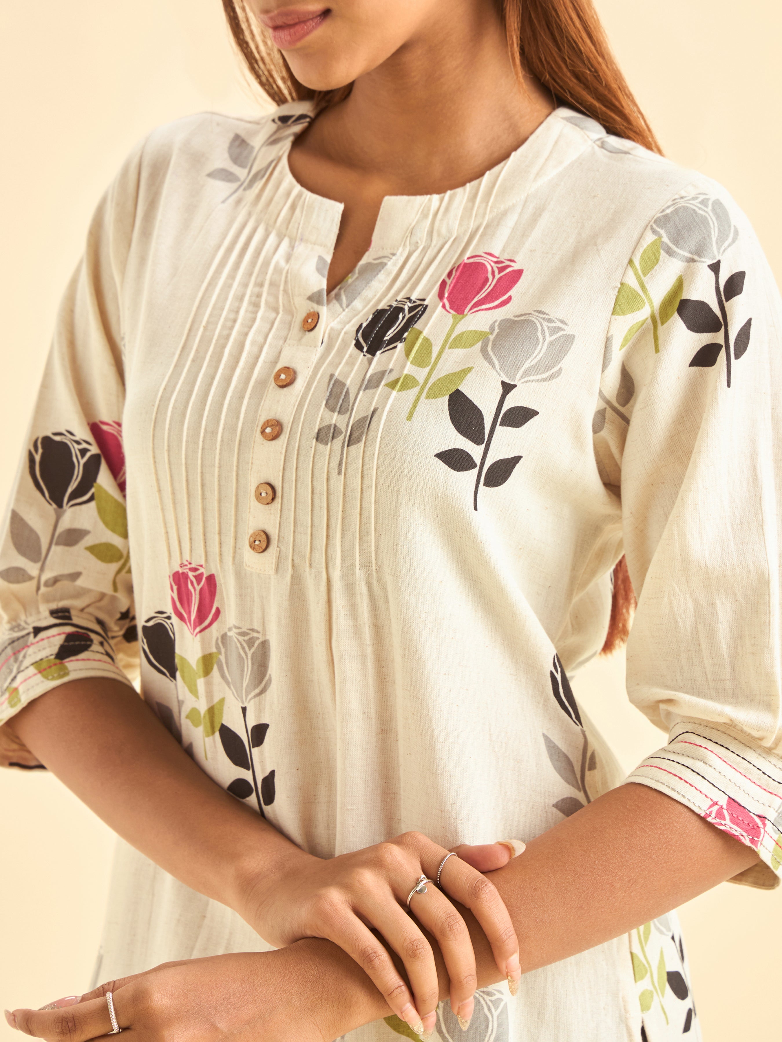 Multicolour Cotton Flax Printed Slited Kurti With Embroidery On Sleeves And Pintucks