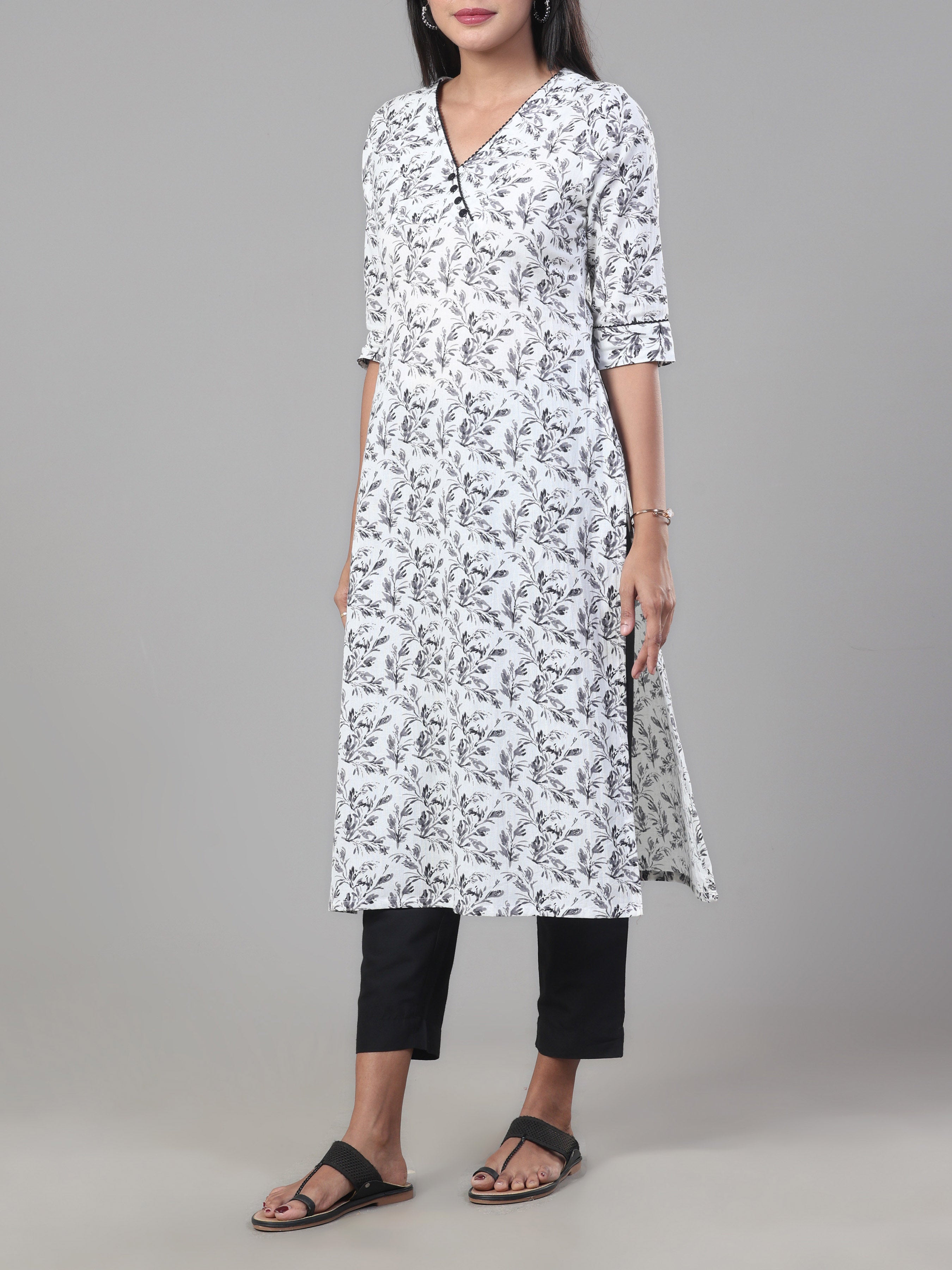 White Cotton Flax Printed Kurti With Lace Detailing