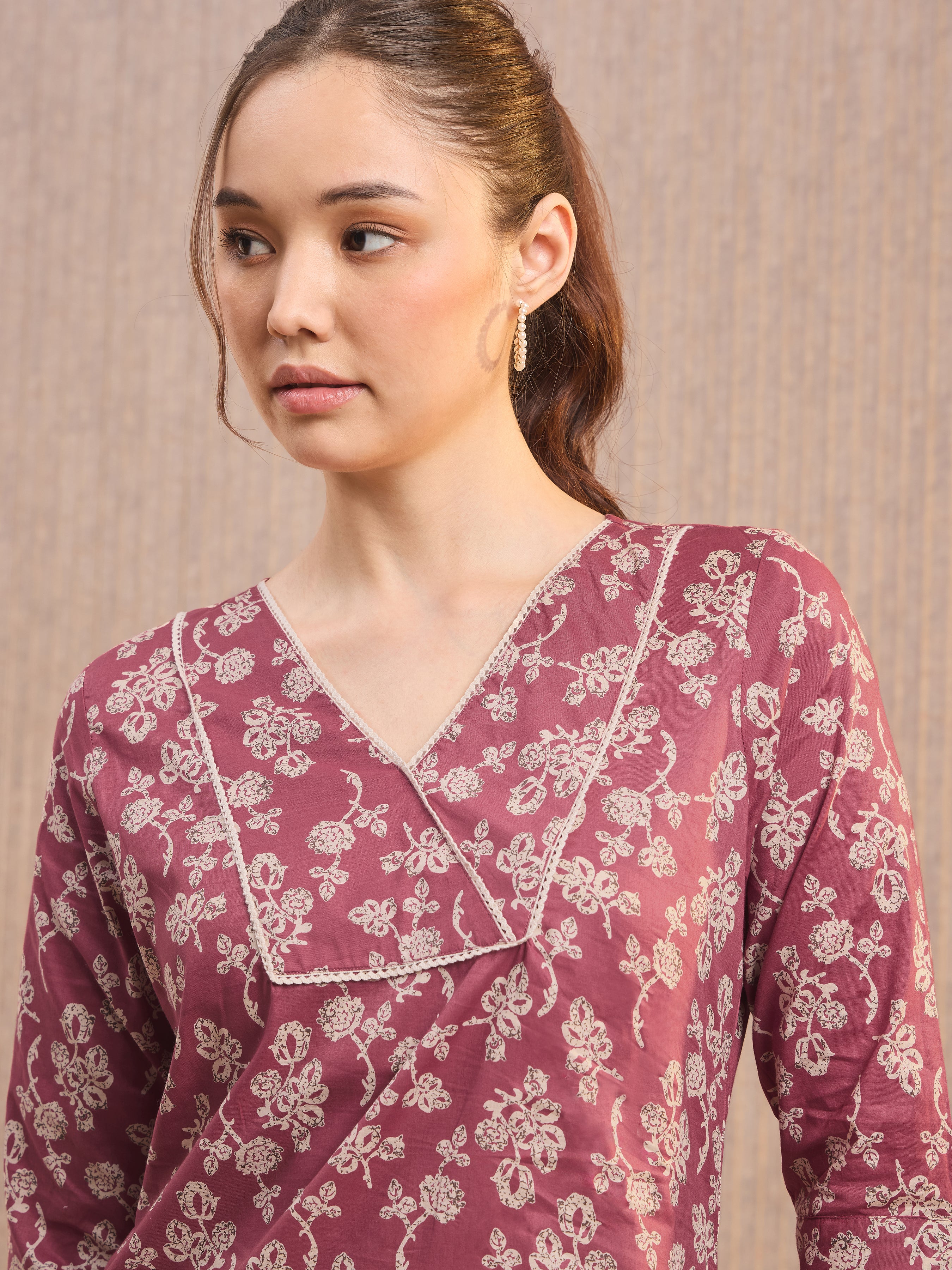 Onion Pink Pure Cotton Printed Kurti With Lace Detailing