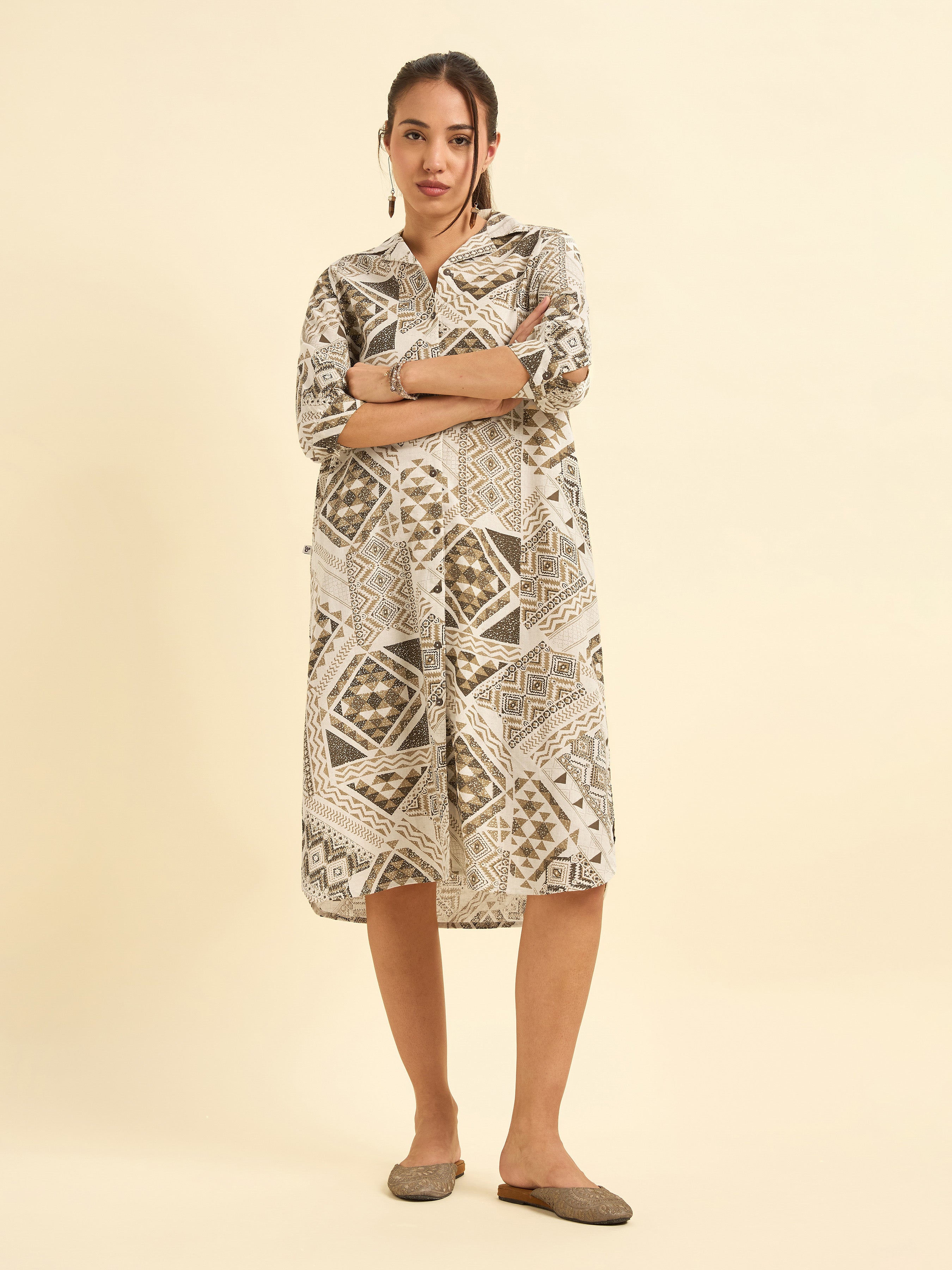 Women Wearing Ivory Multi Cotton Flax Printed Flared Kurti With Relaxed Fit