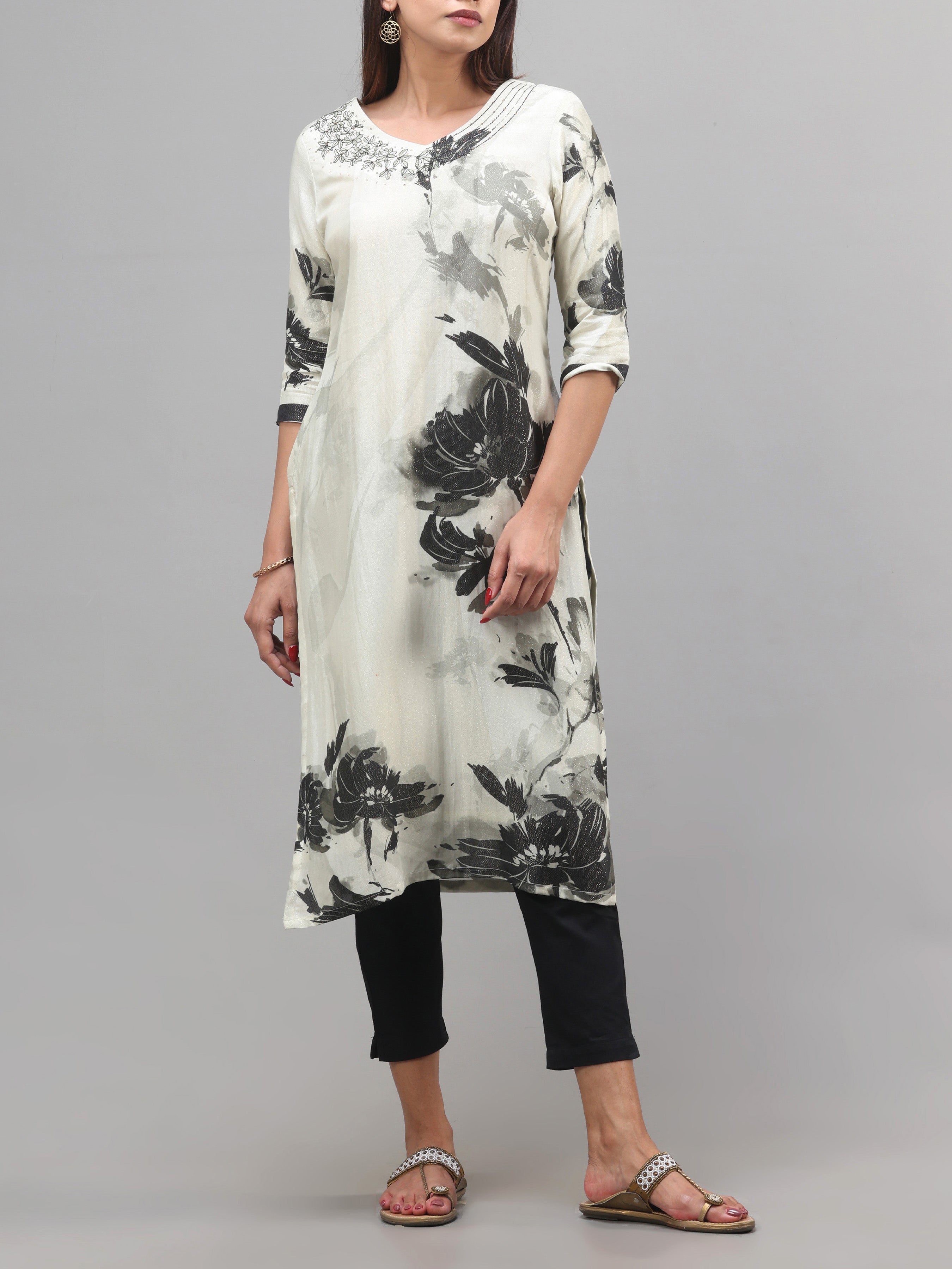 Pista Green Muslin Lurex Printed Kurti With Sequins Work And Matching Bottom