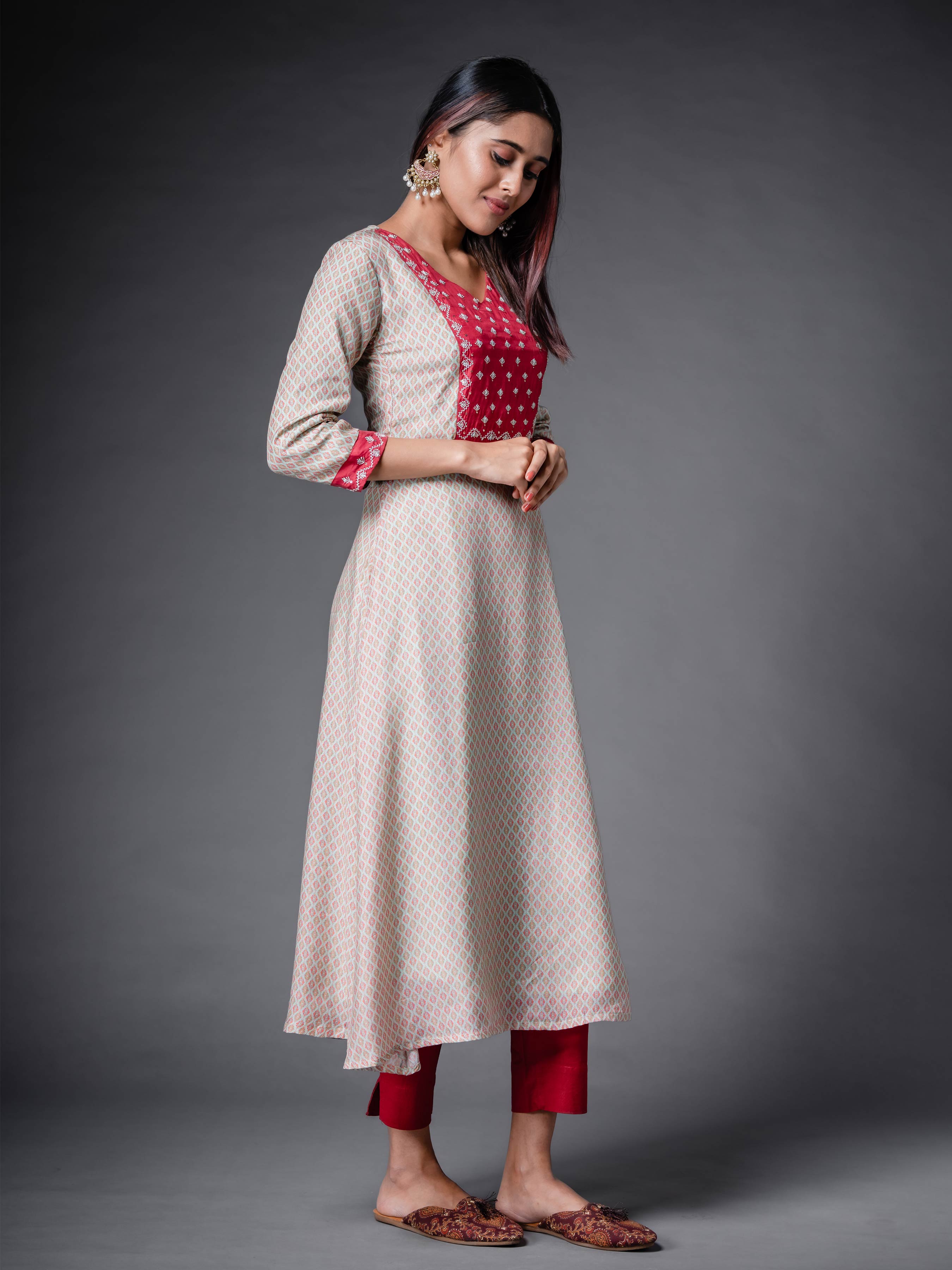 Beige Muslin Silk Kurti With Print And Hand Work