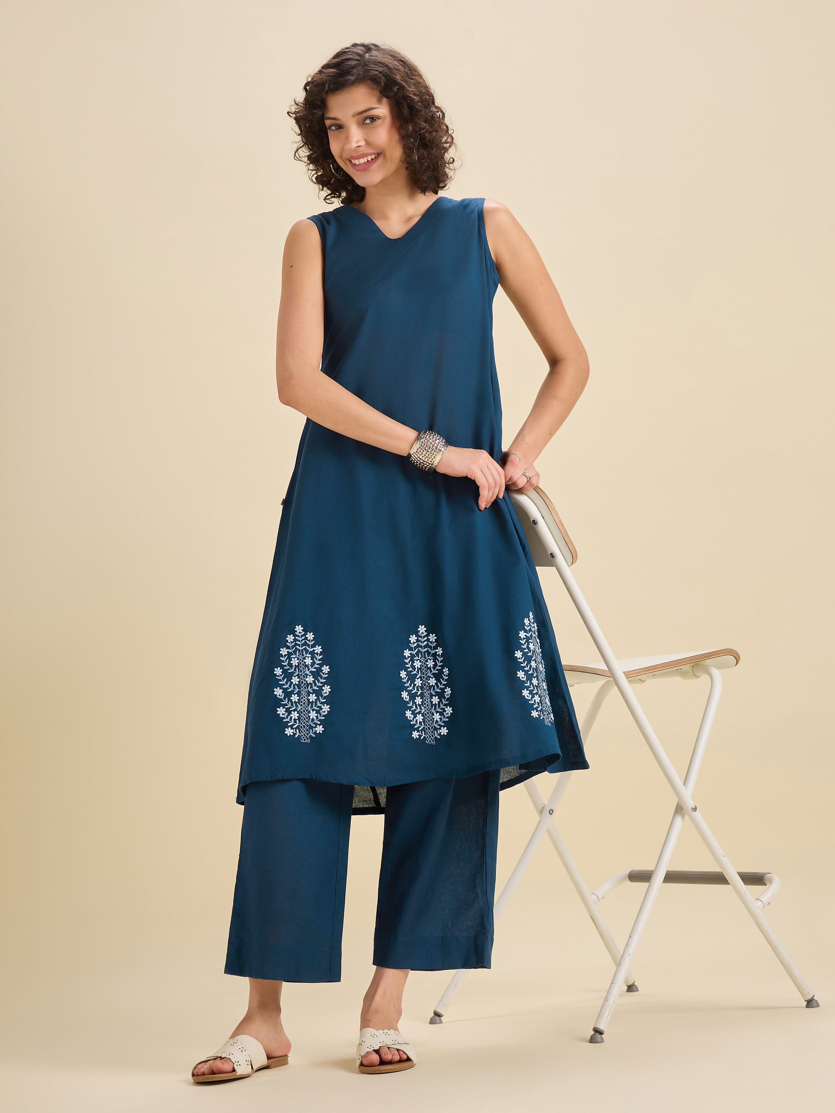 Denim Blue Cotton Flax Kurta Set With Embroidery