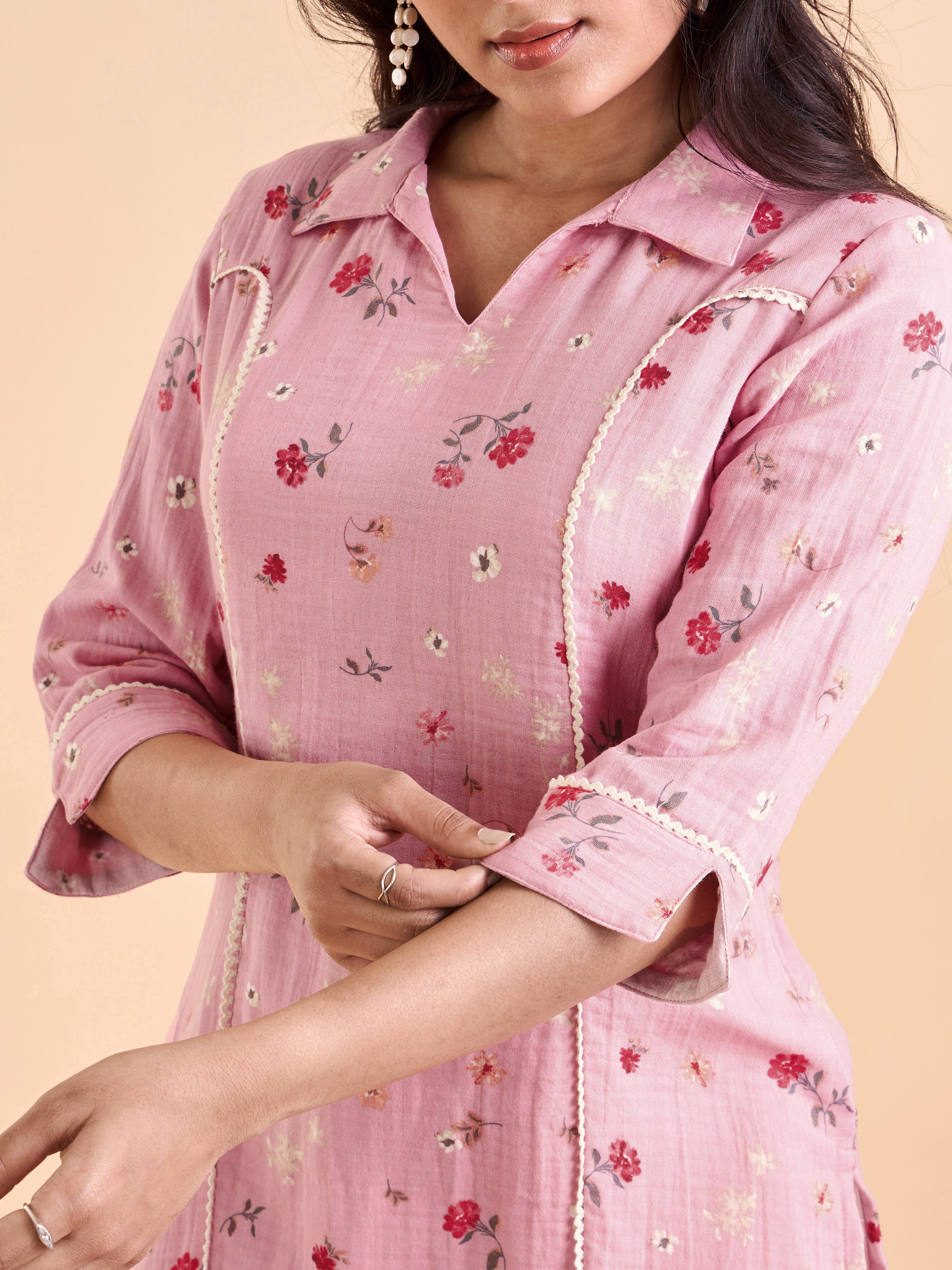 Baby Pink Double Cotton Printed Kurti With Lace Detailing