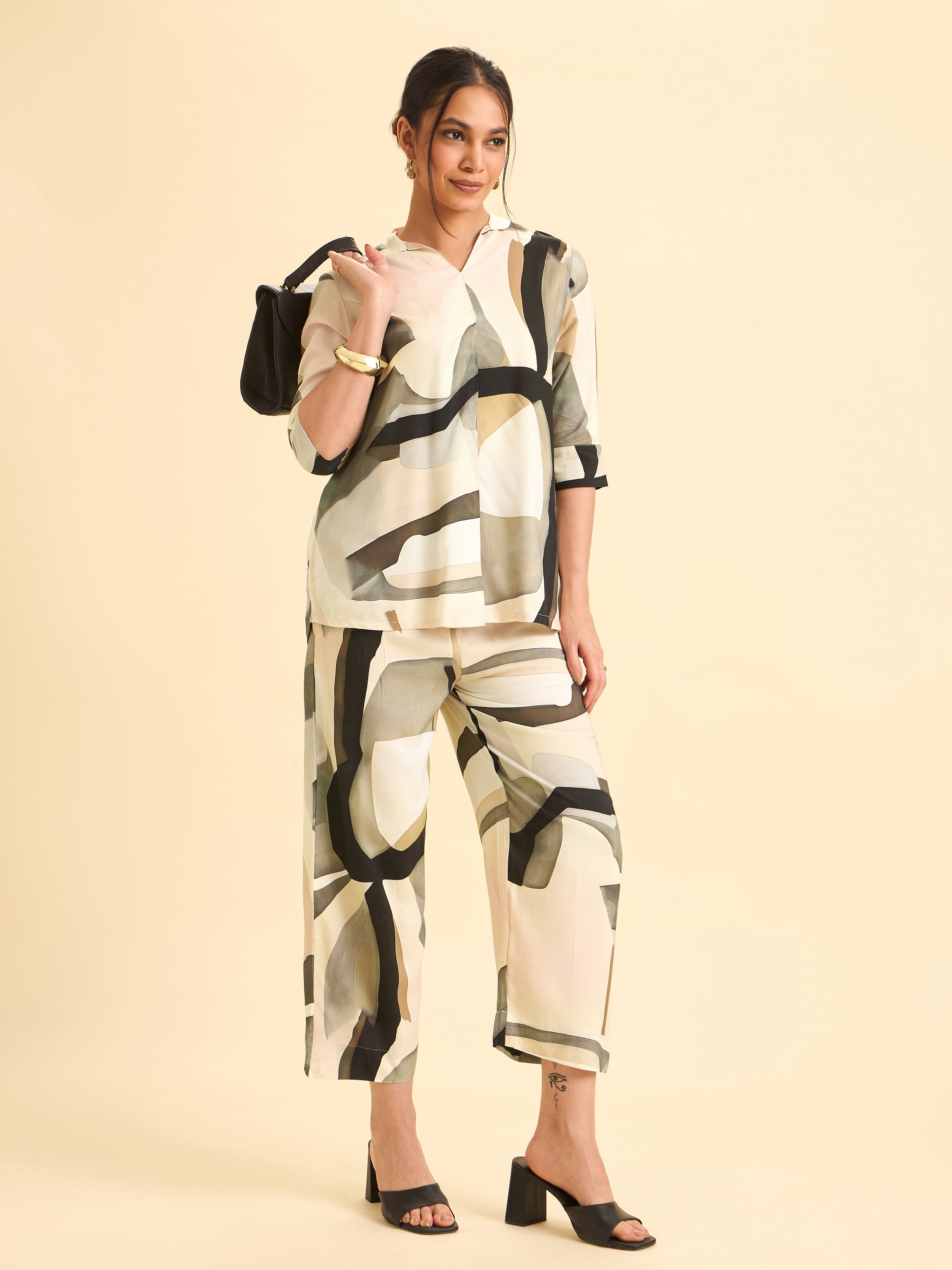 Multi Colour Viscose Printed Tunic With Parallel pant