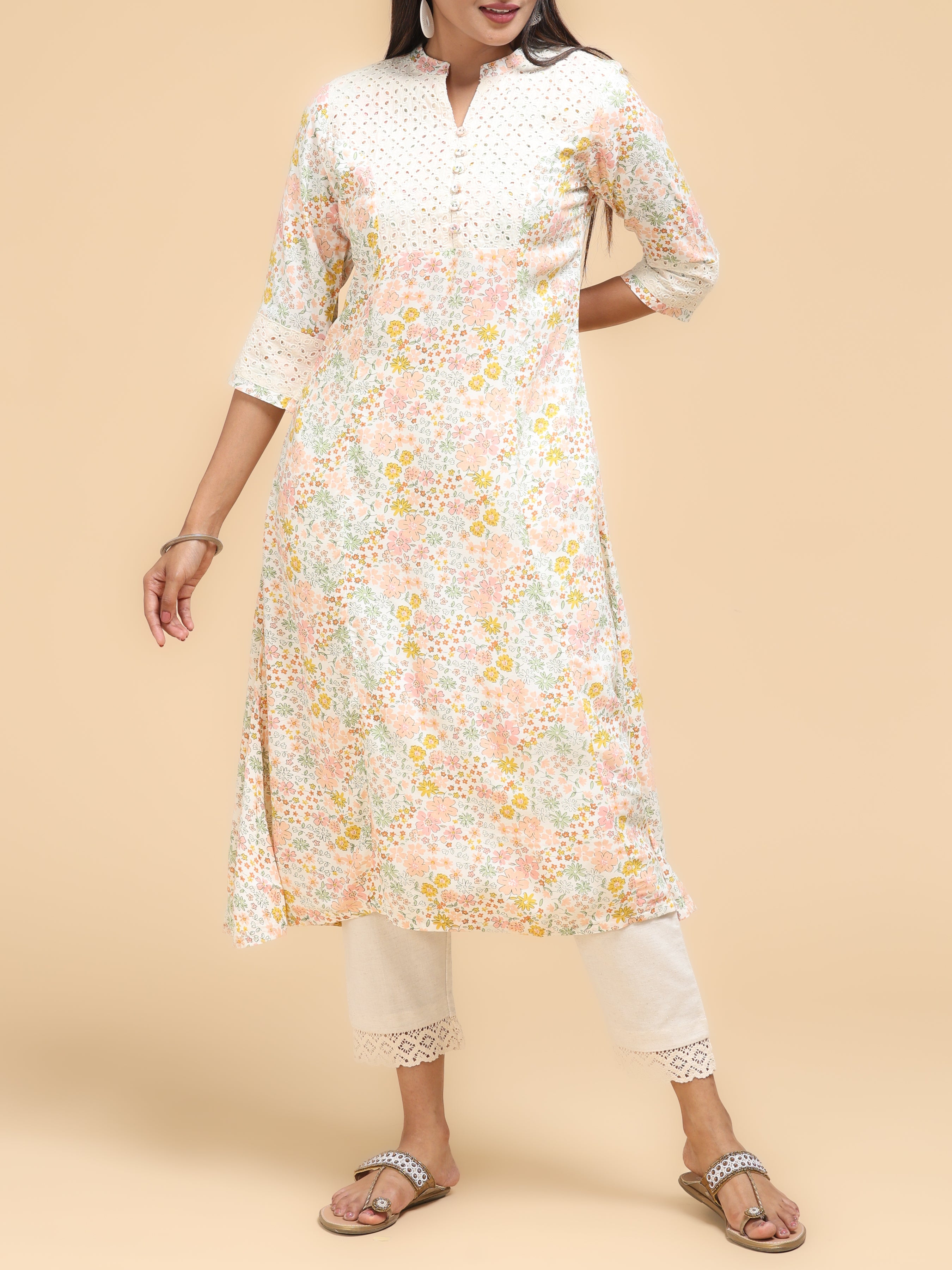 Women Wearing Off White Cotton Flax Printed Kurti With Pannel Cut