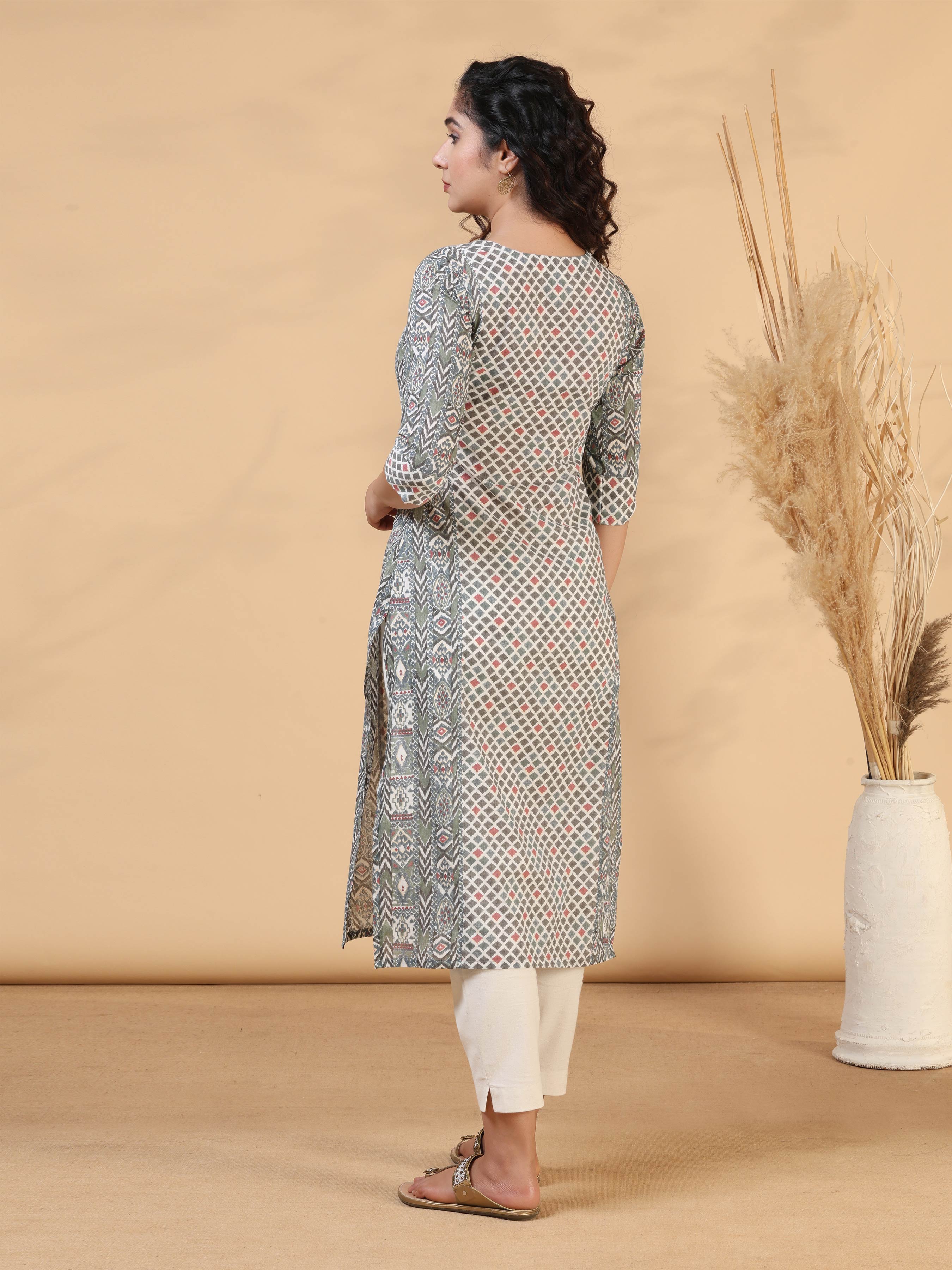 Grey Mul Cotton Printed Kurti With Panel Cut
