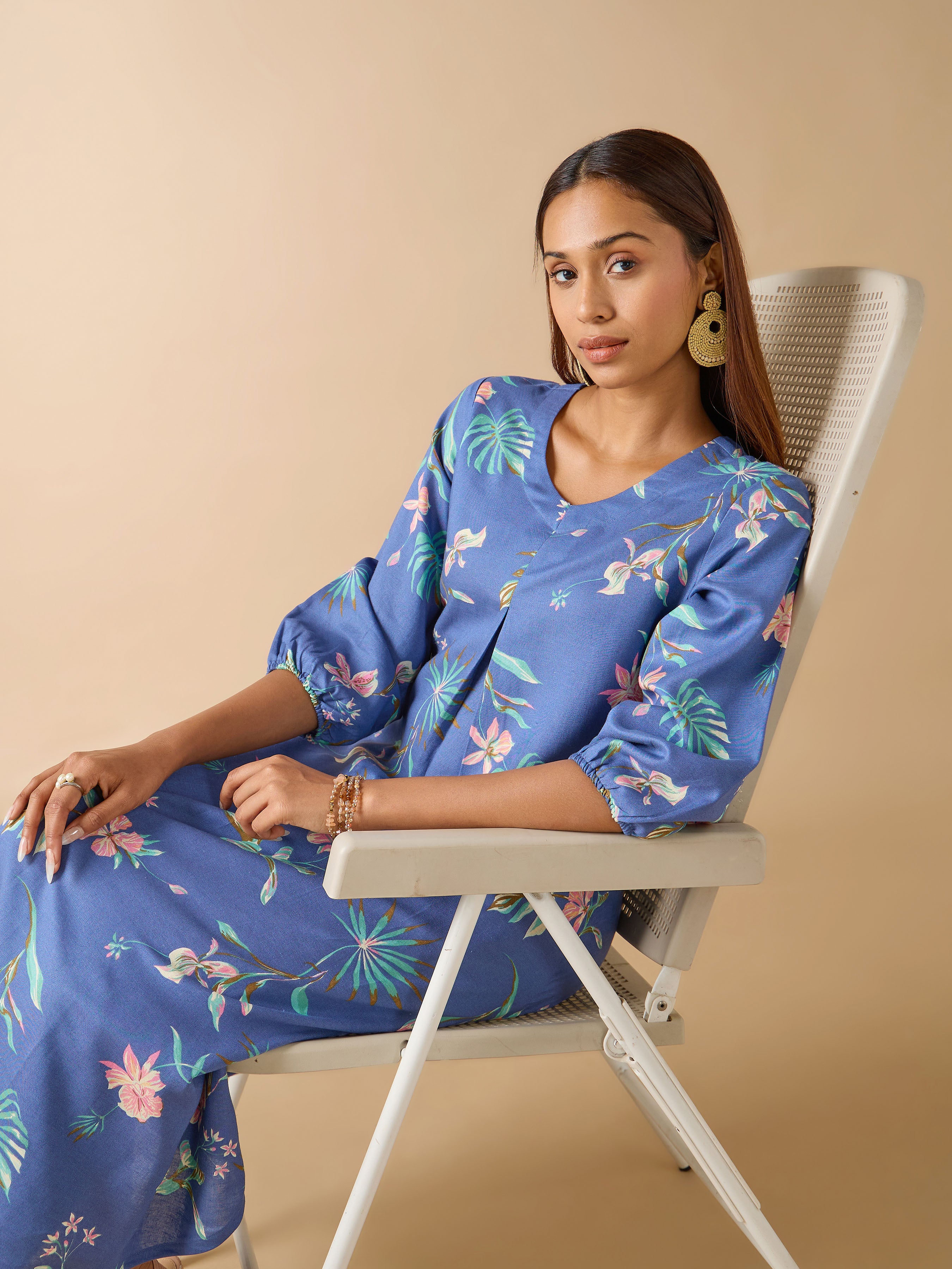 Blue Viscose Flax Kurti With Floral Print