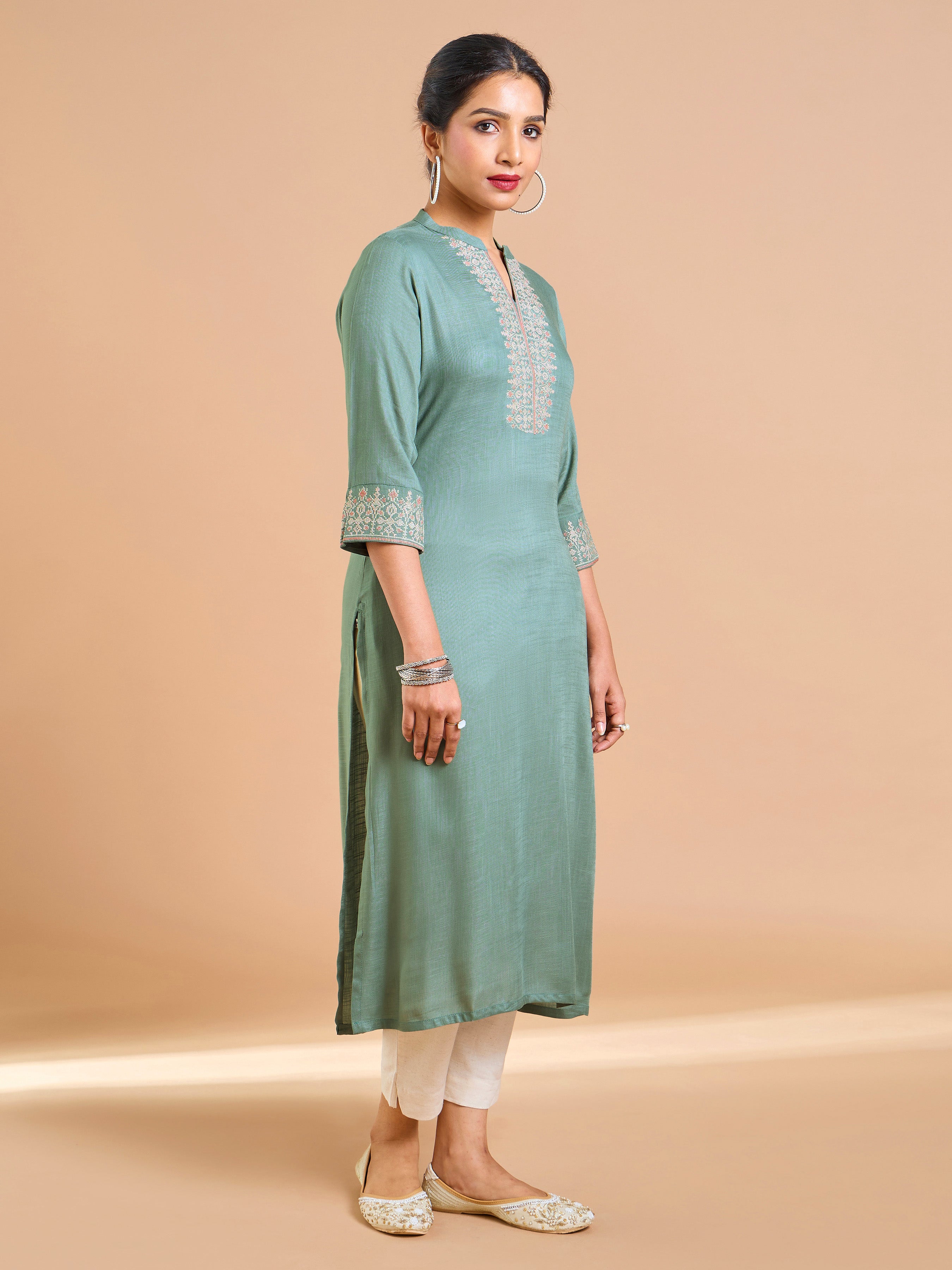 Aqua Green Viscose Slub Kurti With Embroidery