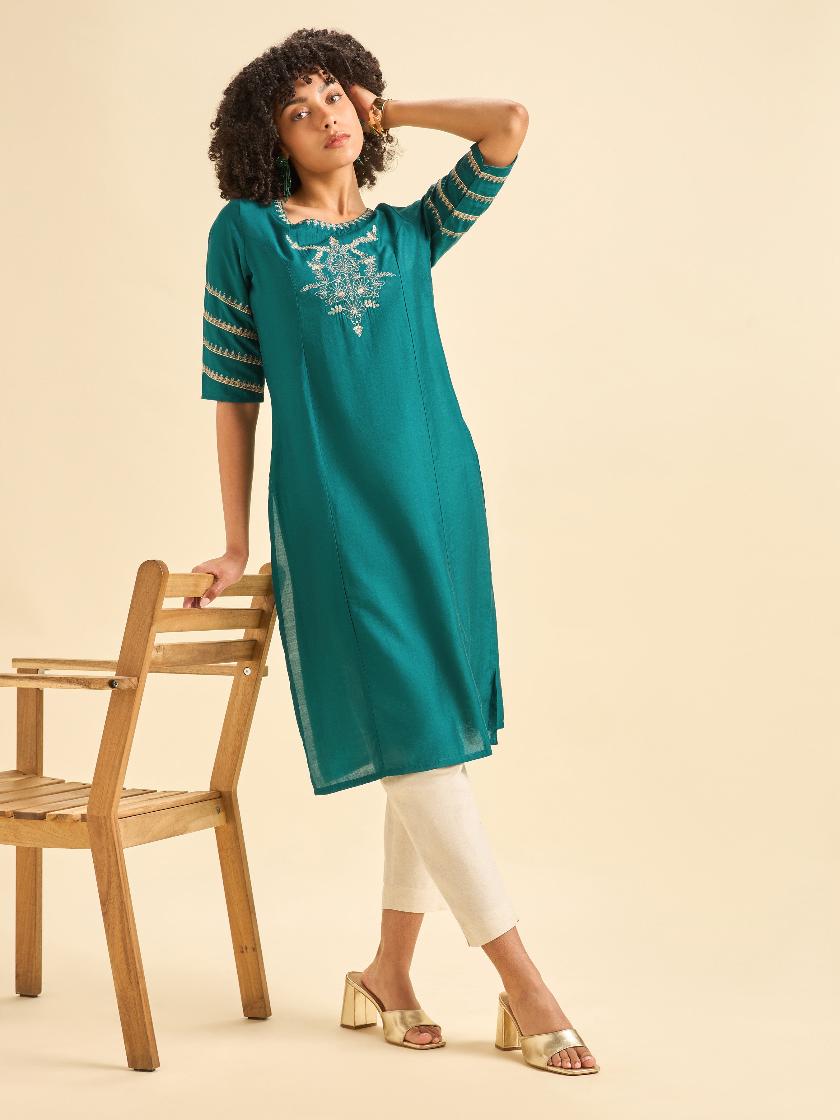 Teal Viscose Blend Plain Slited Kurti With Embroidery