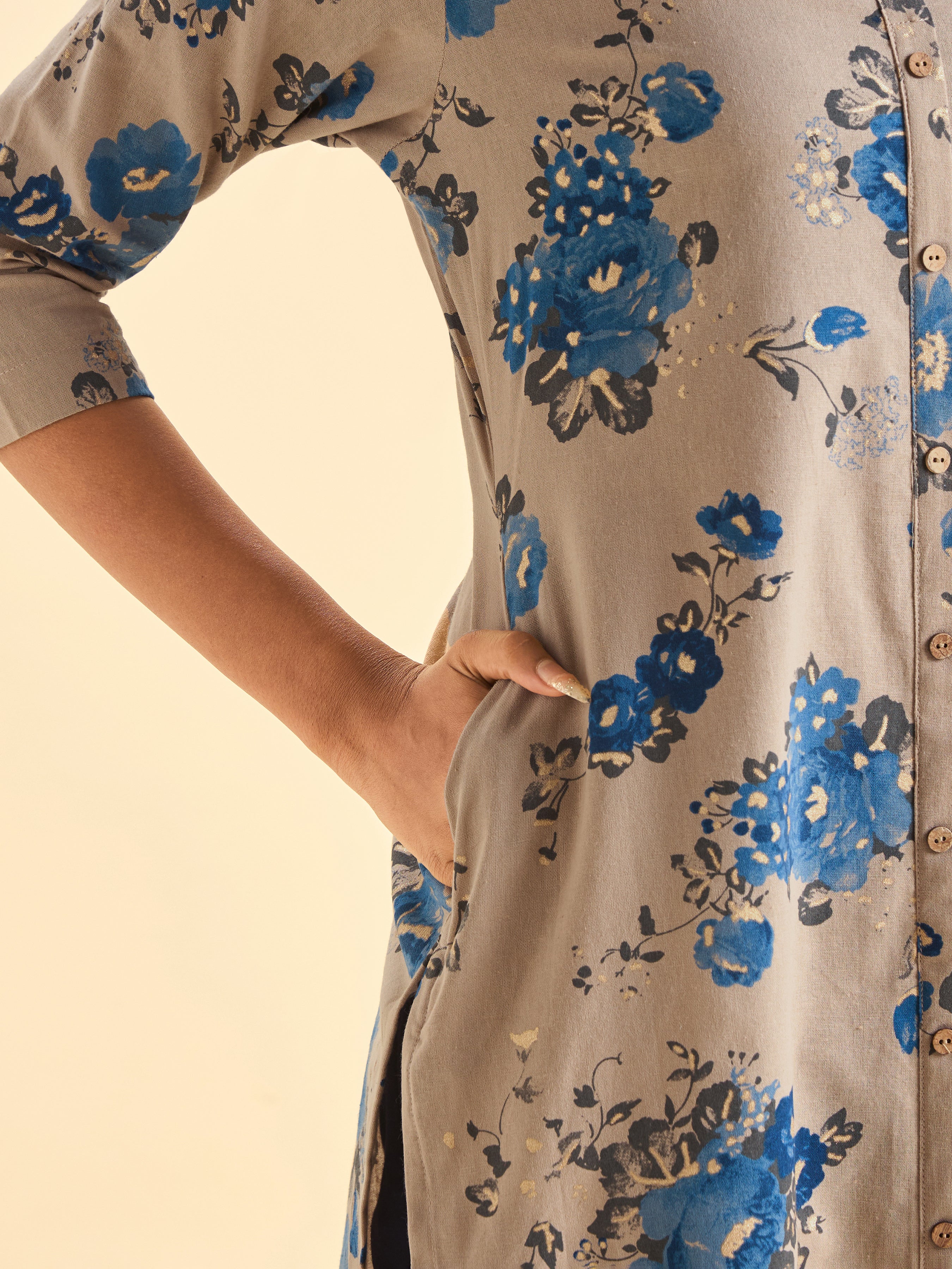 Ivory Cotton Flax Printed Kurti With Center Cut
