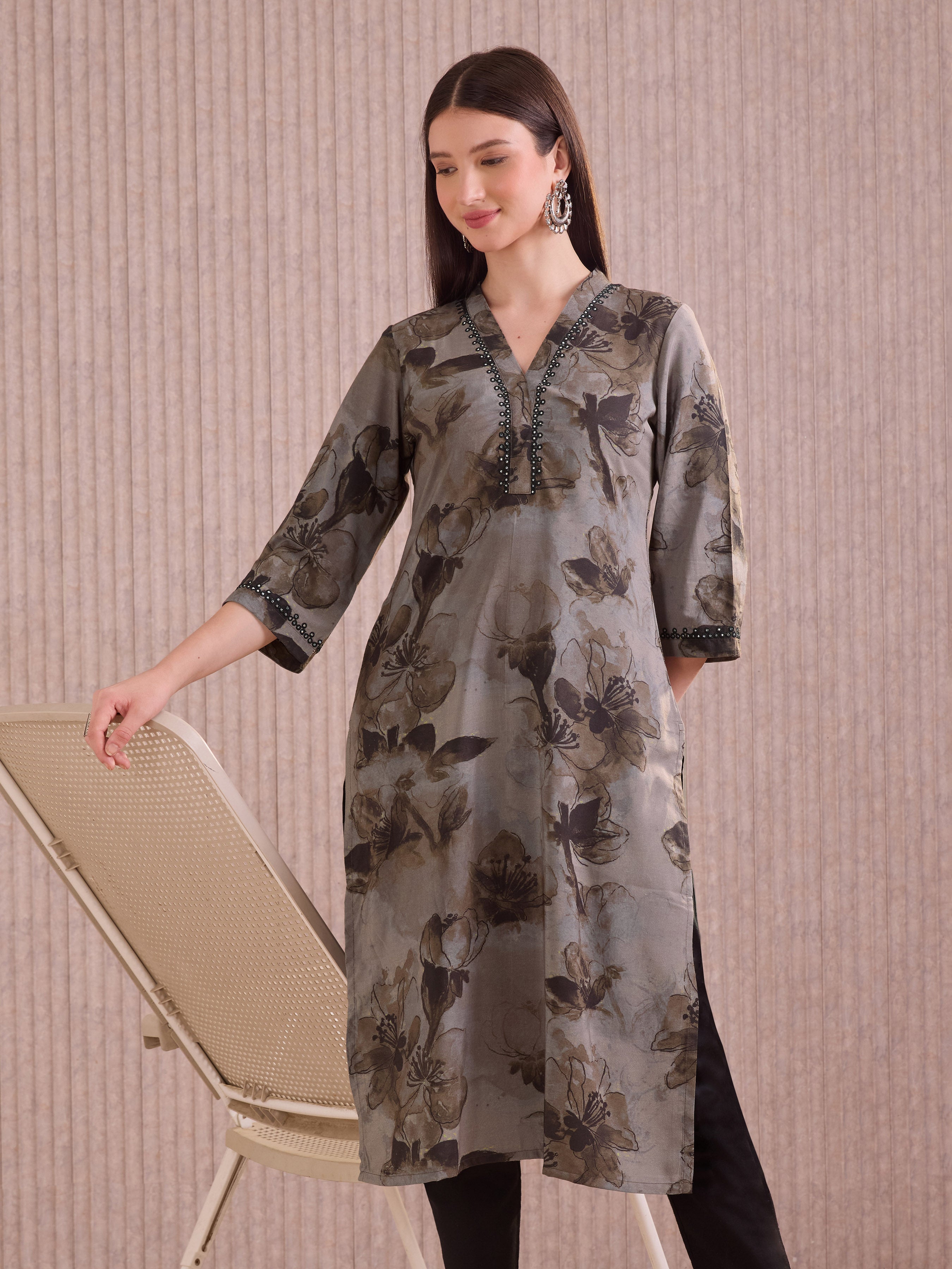 Women Wearing Grey Viscose Blend Printed Kurti With Mirror Work