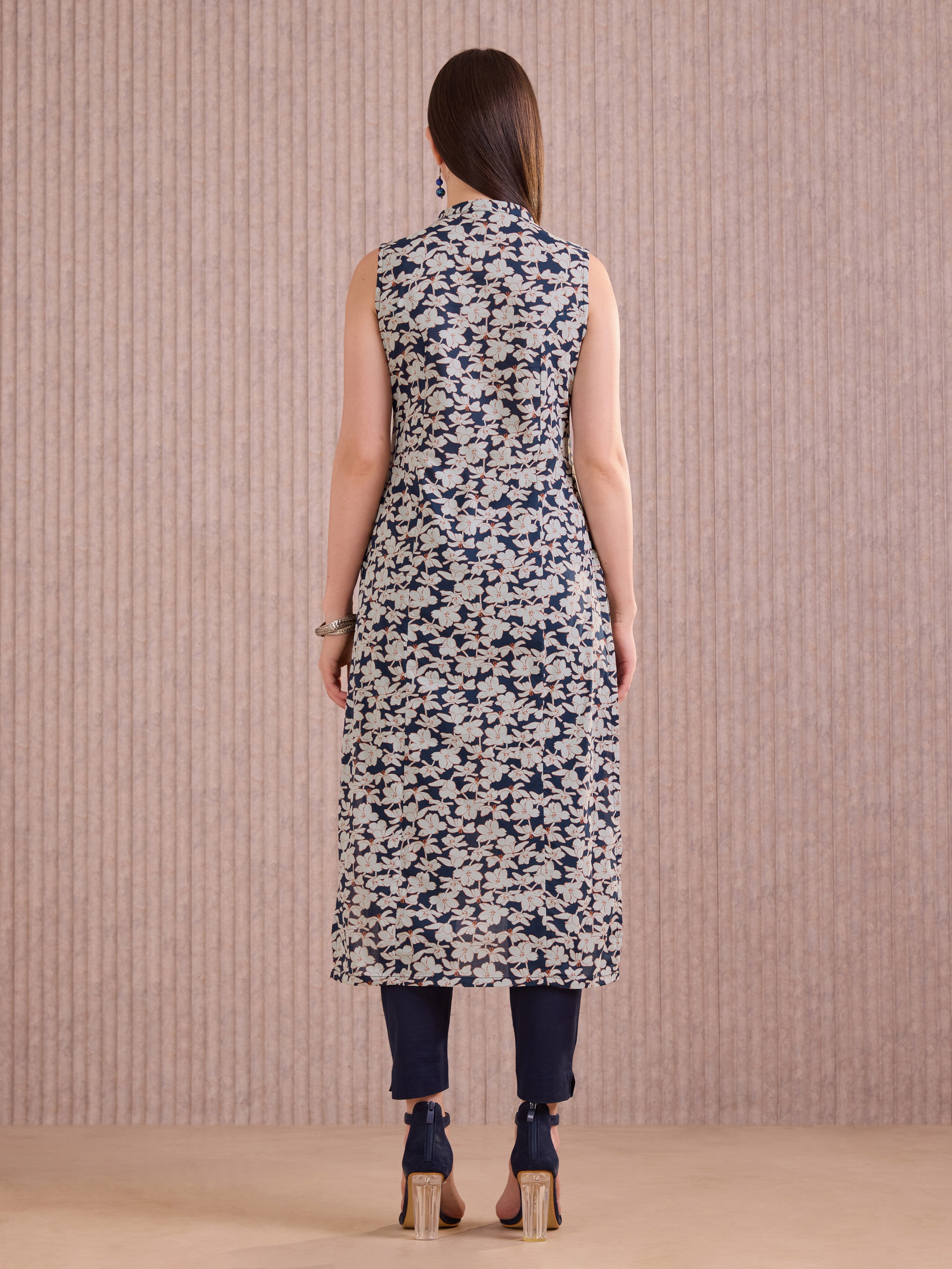 Blue Pure Cotton Floral Print Sleeve Less Kurti with Extra Sleeves Included