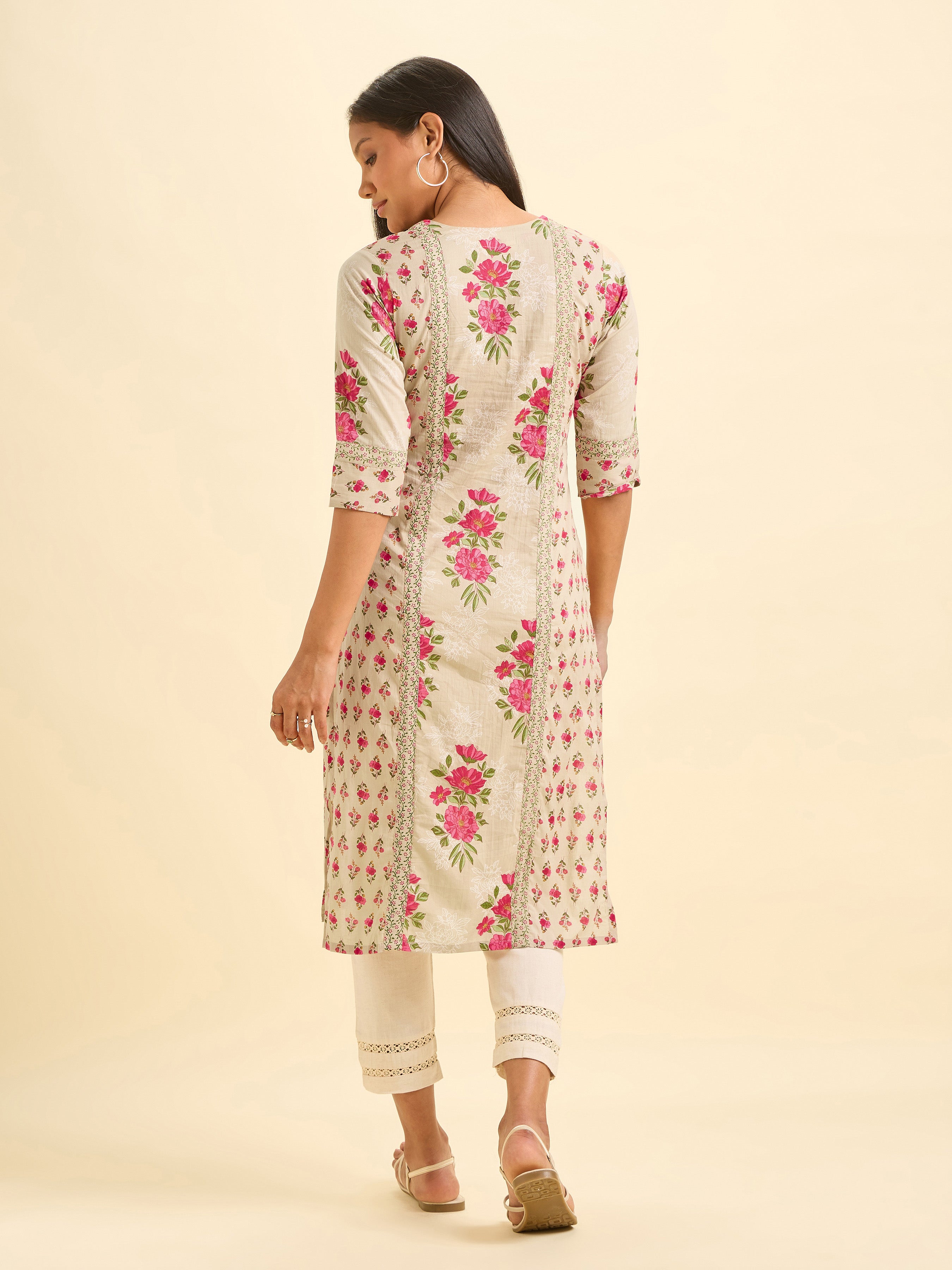 Biege Pink Pure Cotton Print Slited Kurti With Centre Panel