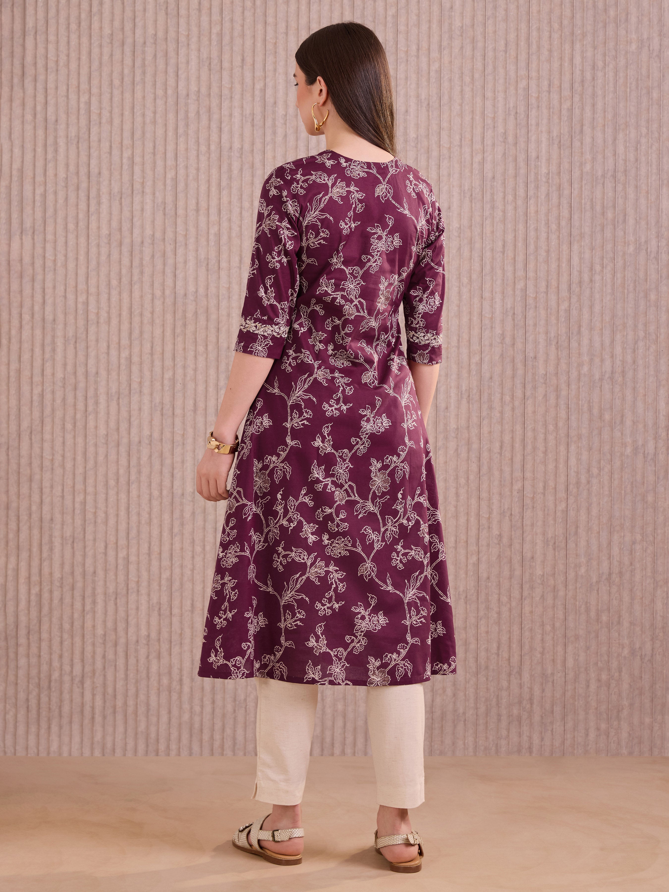Wine Red Pure Cotton Foil Printed Kuti With Embroidery