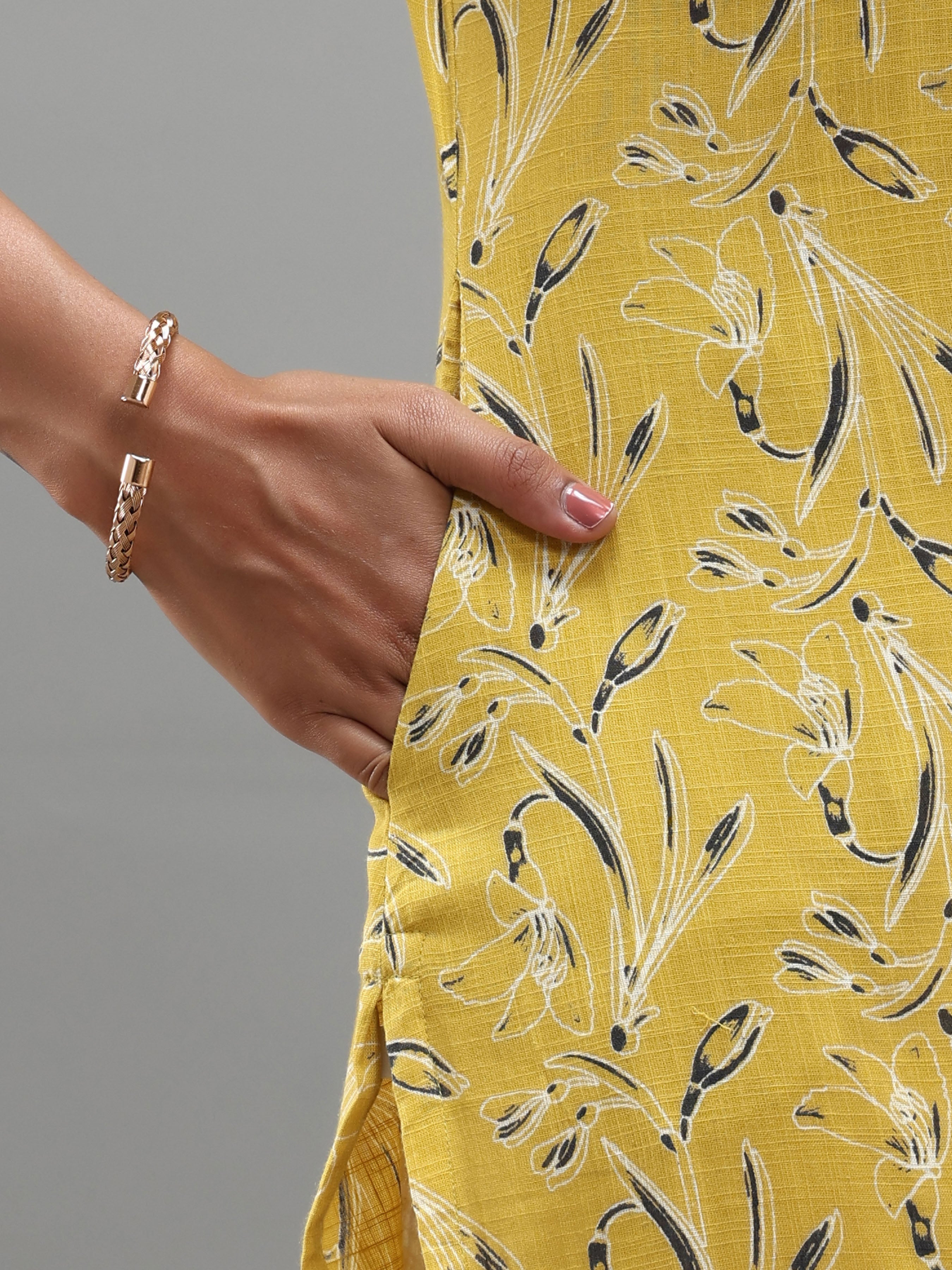 Lemon Yellow Cotton Slub Printed Kurti With Lace Detailing