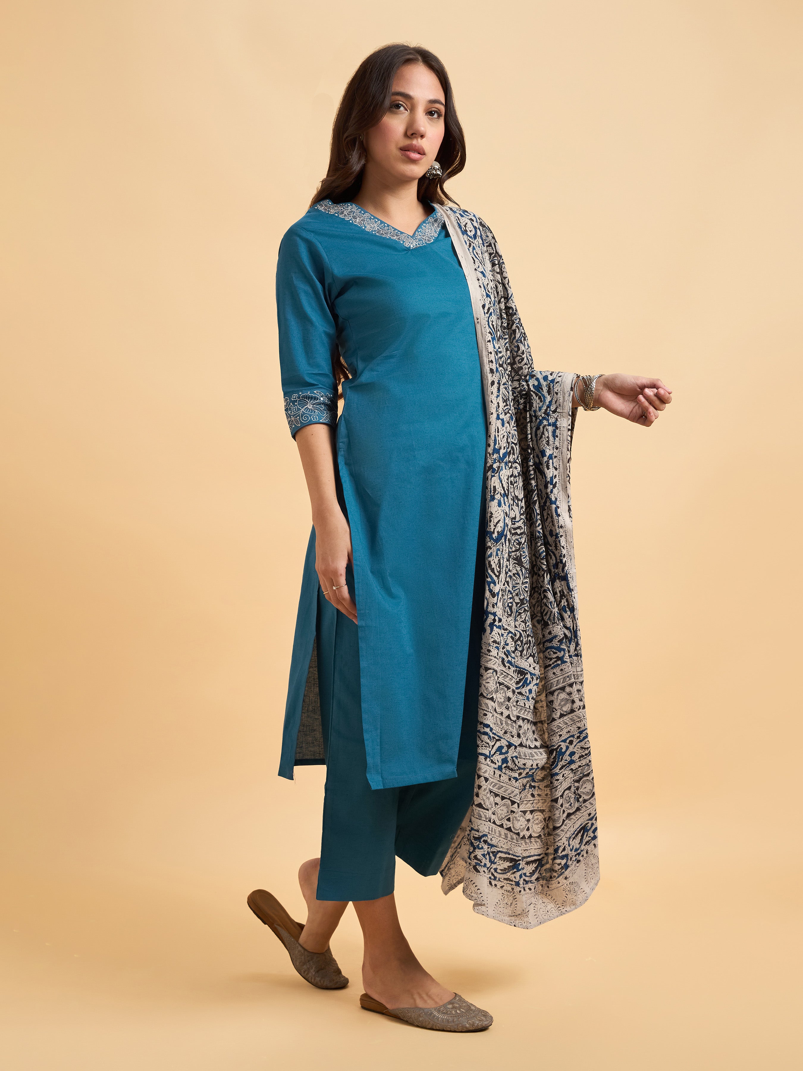 Classic Blue Cotton Flax Plain Kurti Set With Kalamkari Dupatta And Sequence Embroidery