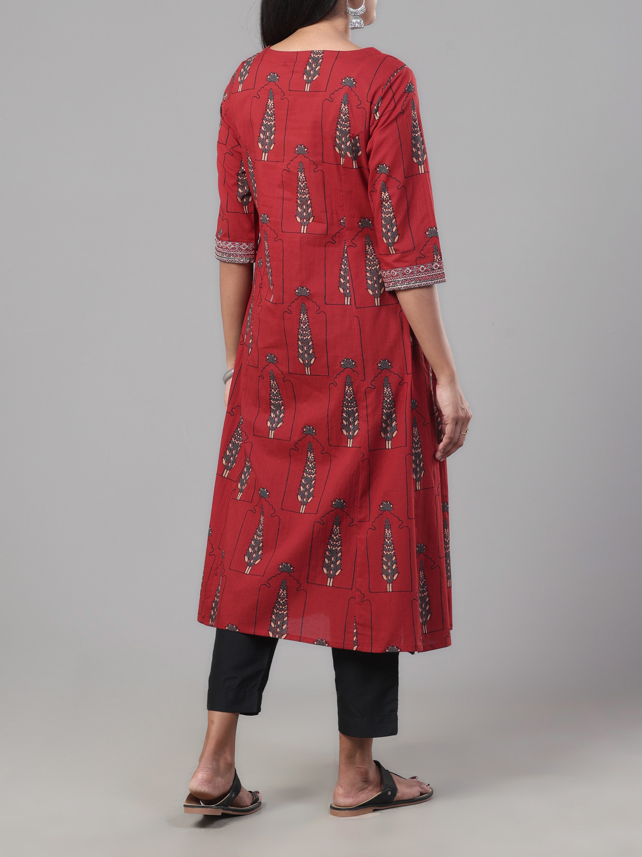 Meroon Pure Cotton Printed Kurti With Embroidery