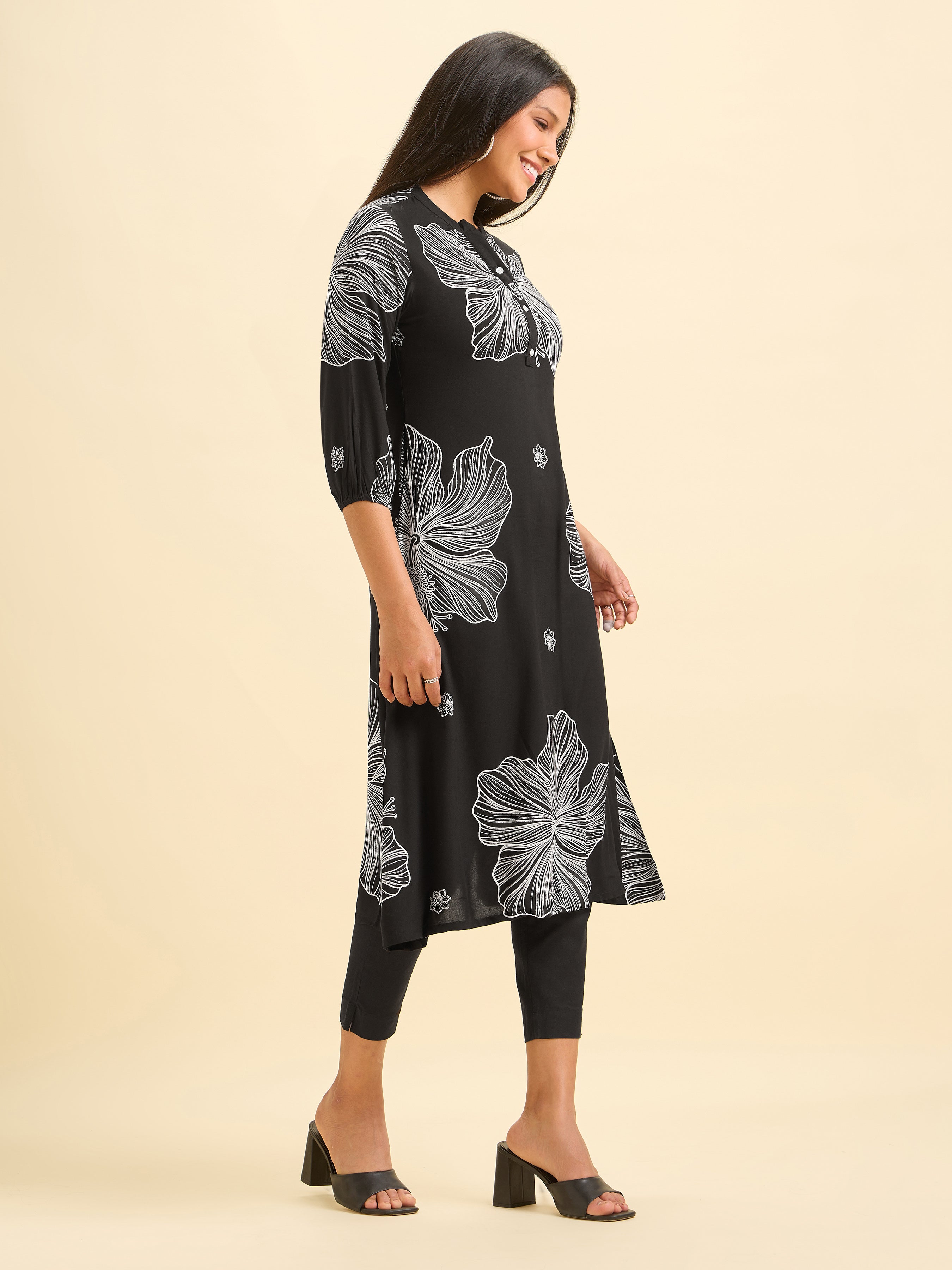 Black And White Viscose Printed Flared Kurti