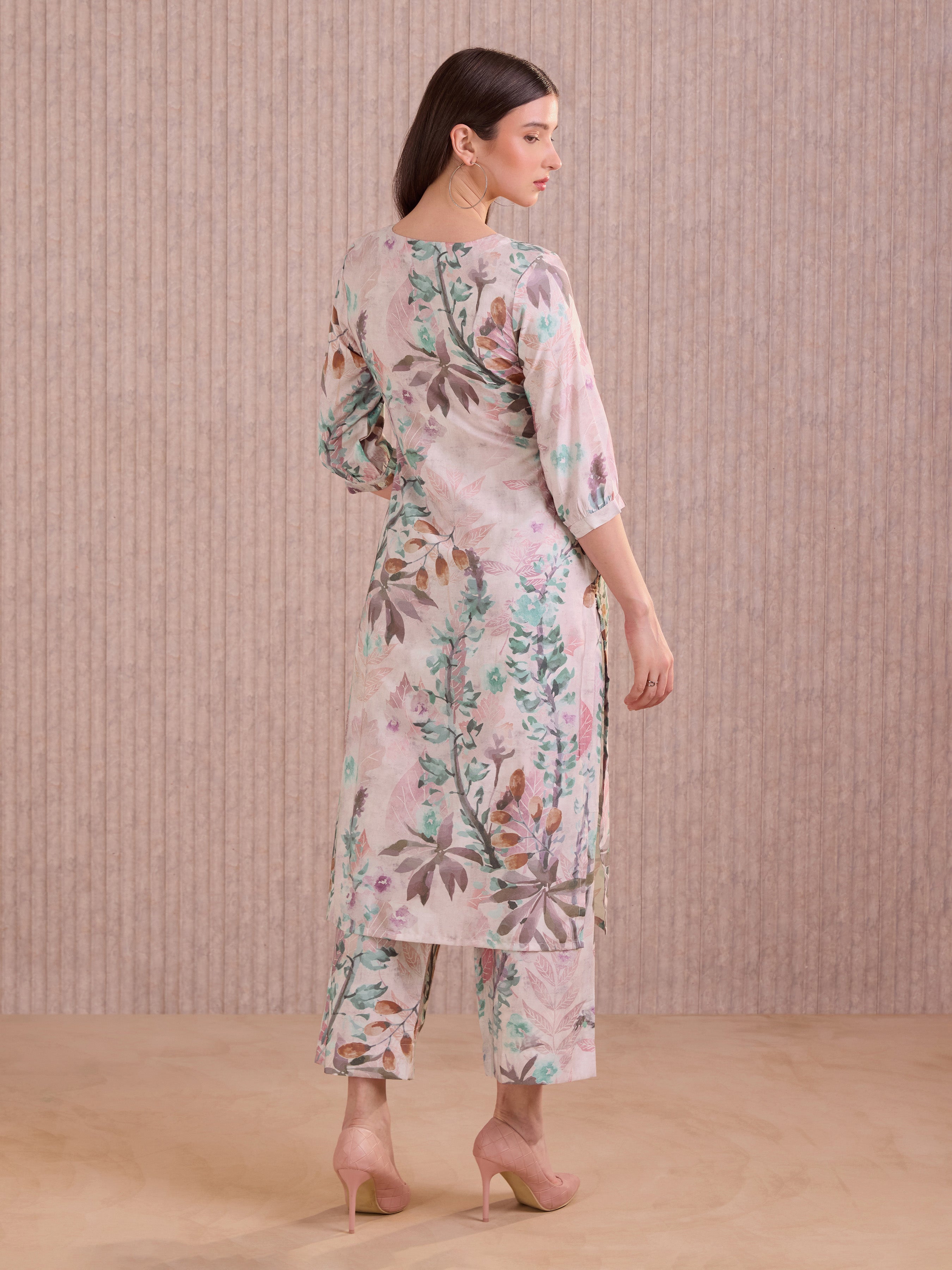 Pink Viscose Blend Floral Printed Kurti Set With Embroidery