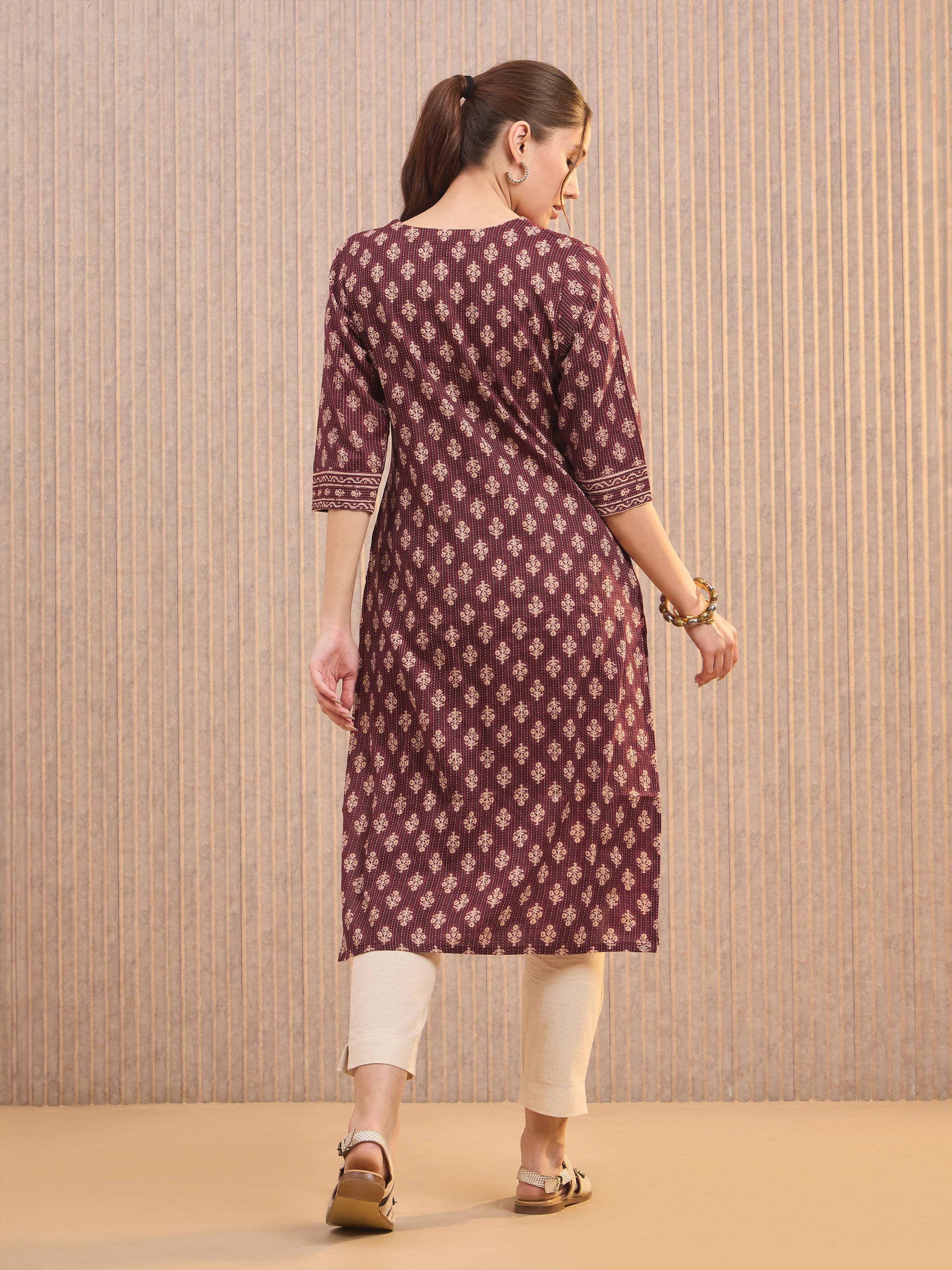 Meroon Pure Cotton Katha Printed Kurti With Sequins Work