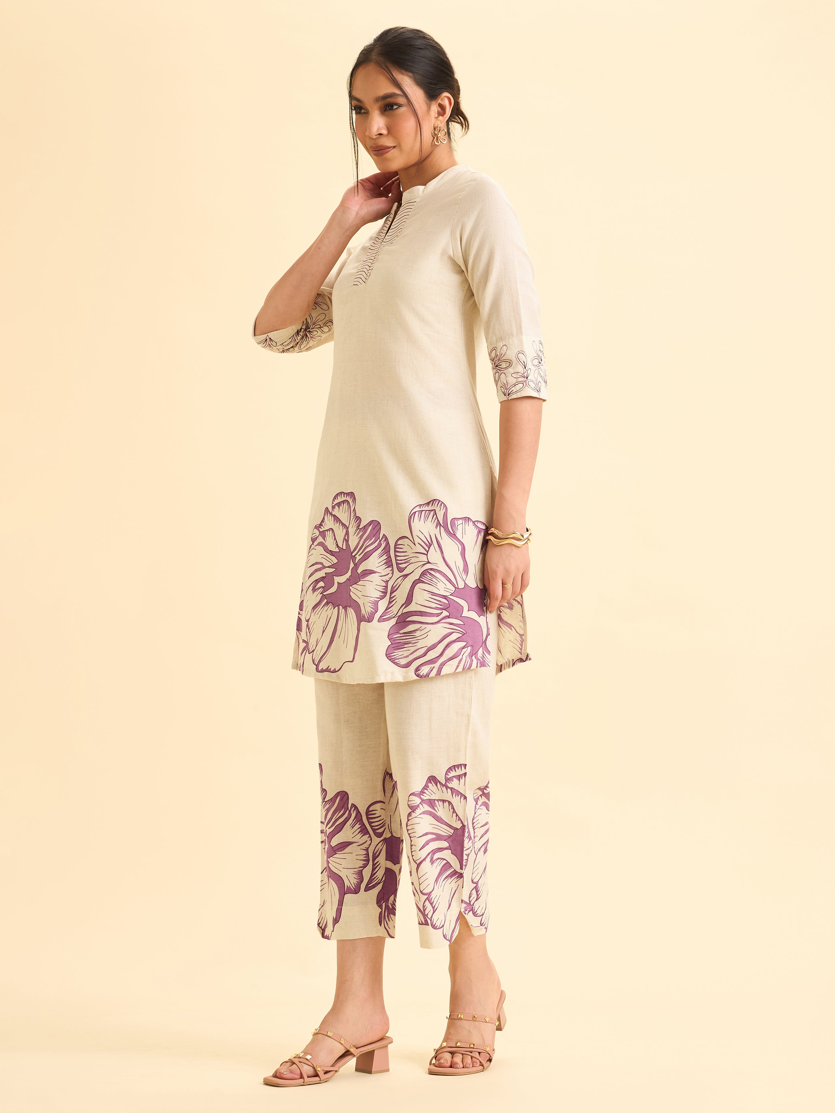 Ivory And Pink Cotton Flax Printed Kurti With Embroidery