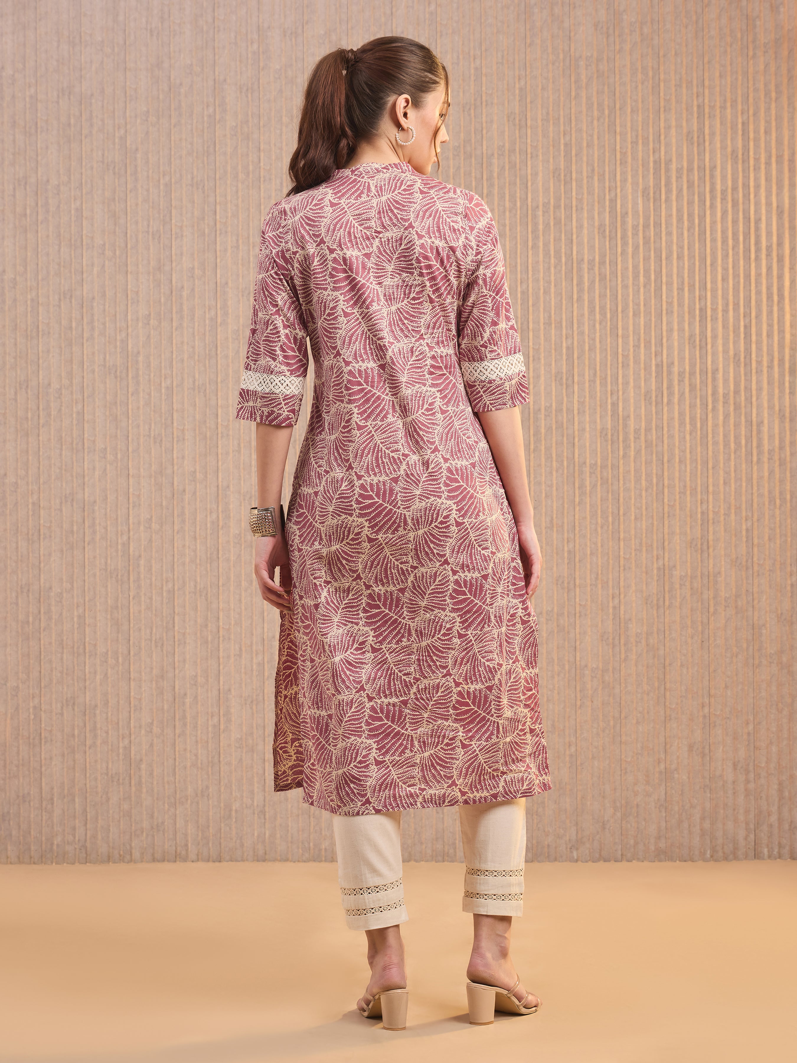 Onion Pink Pure Cotton Printed Kurti With Lace