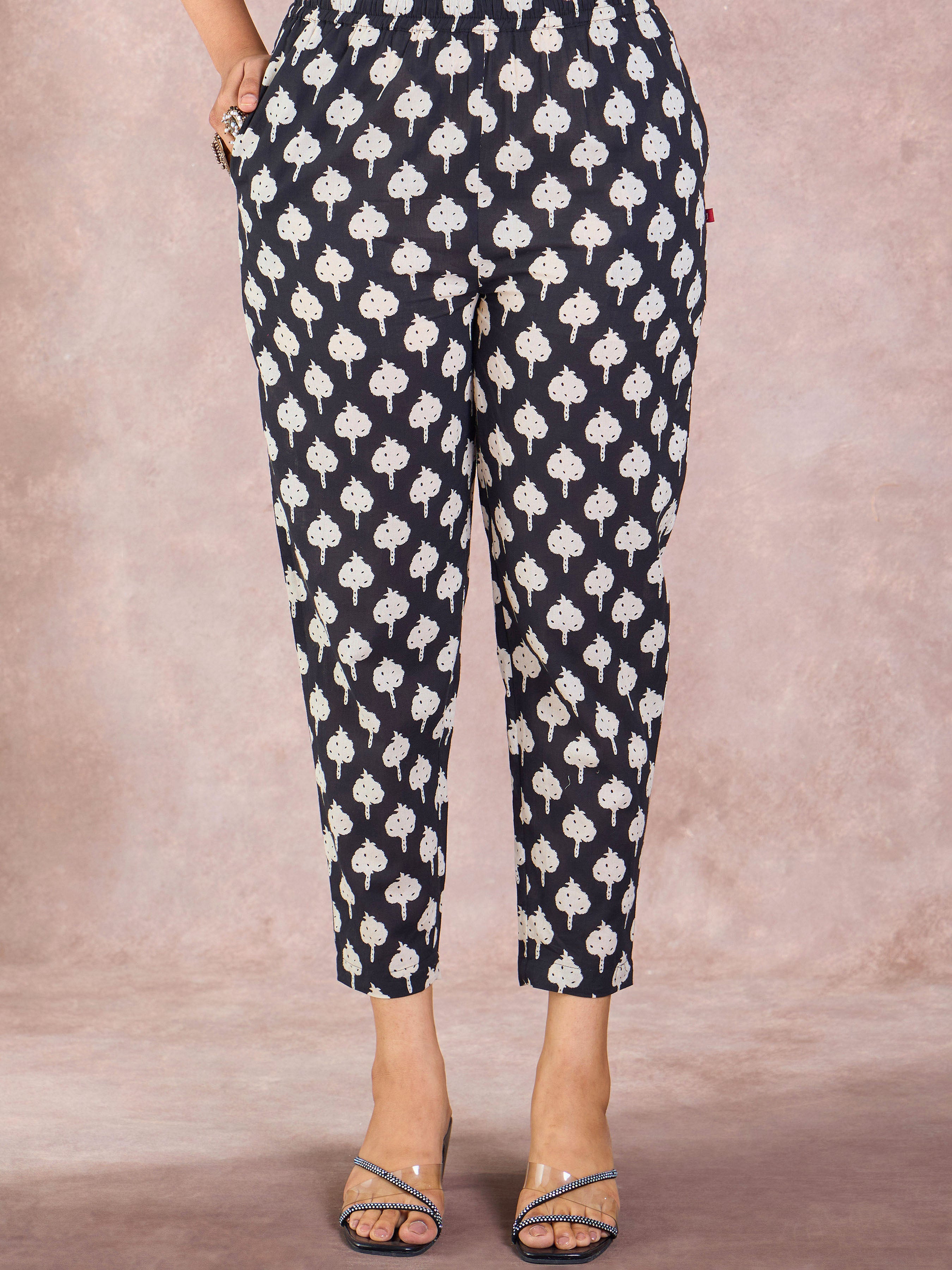 Black Pure Cotton Printed Kurti & Bottom Set With Embroidery
