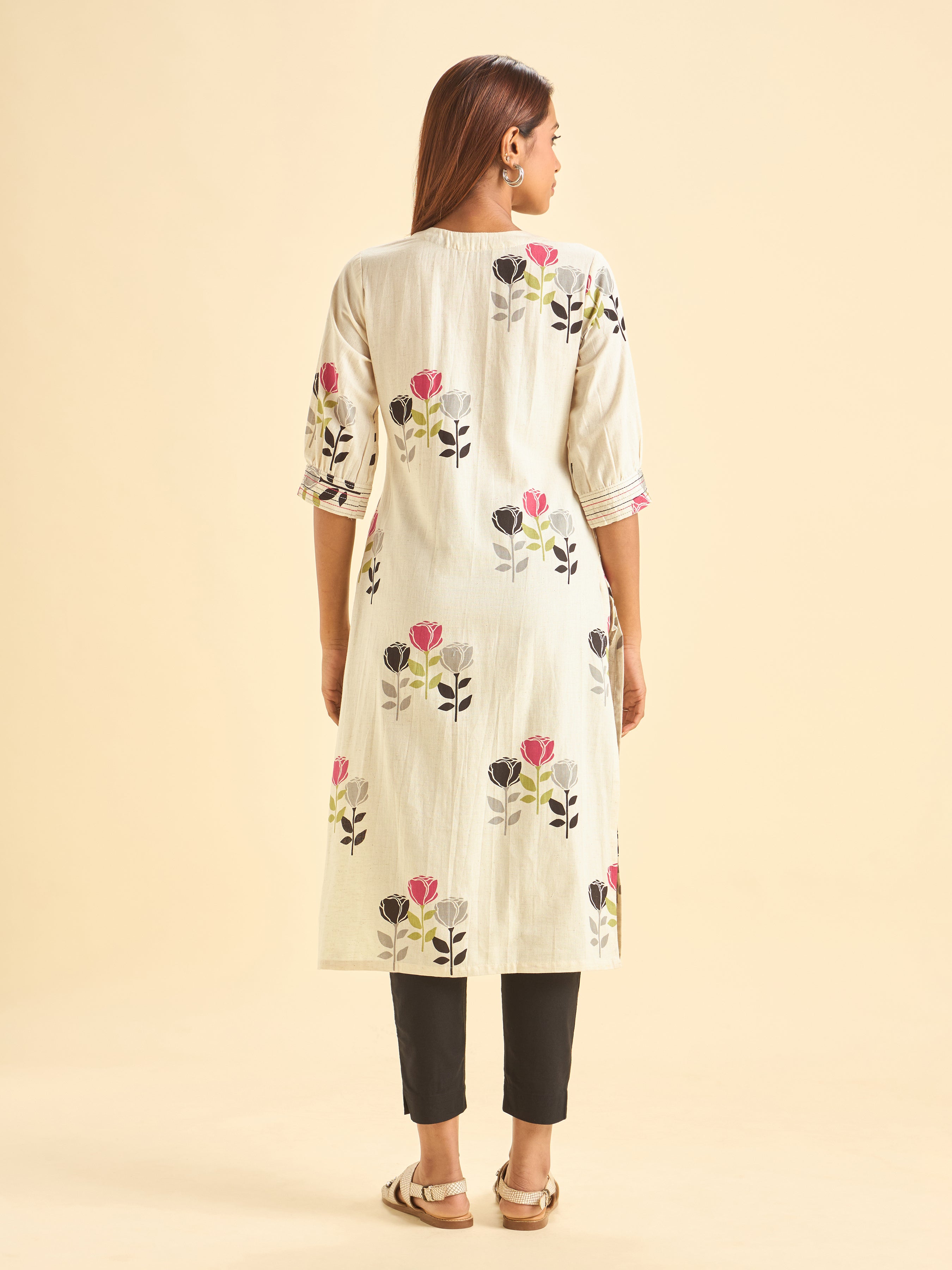 Multicolour Cotton Flax Printed Slited Kurti With Embroidery On Sleeves And Pintucks