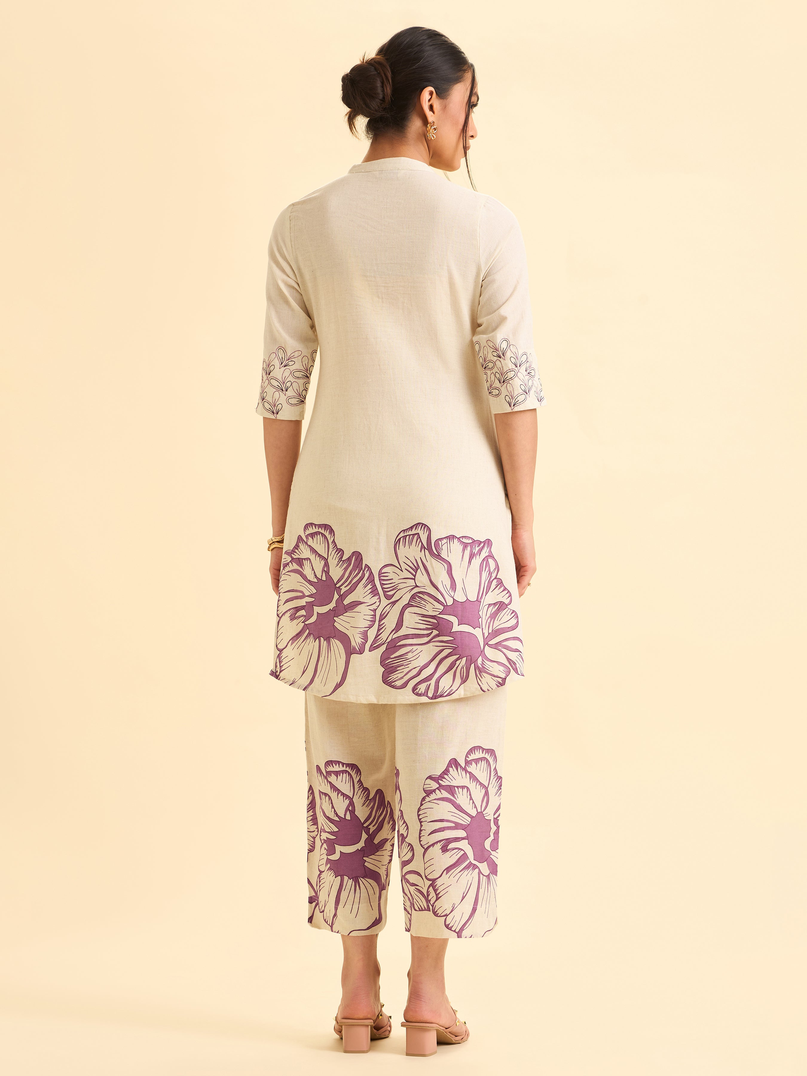 Ivory And Pink Cotton Flax Printed Kurti With Embroidery
