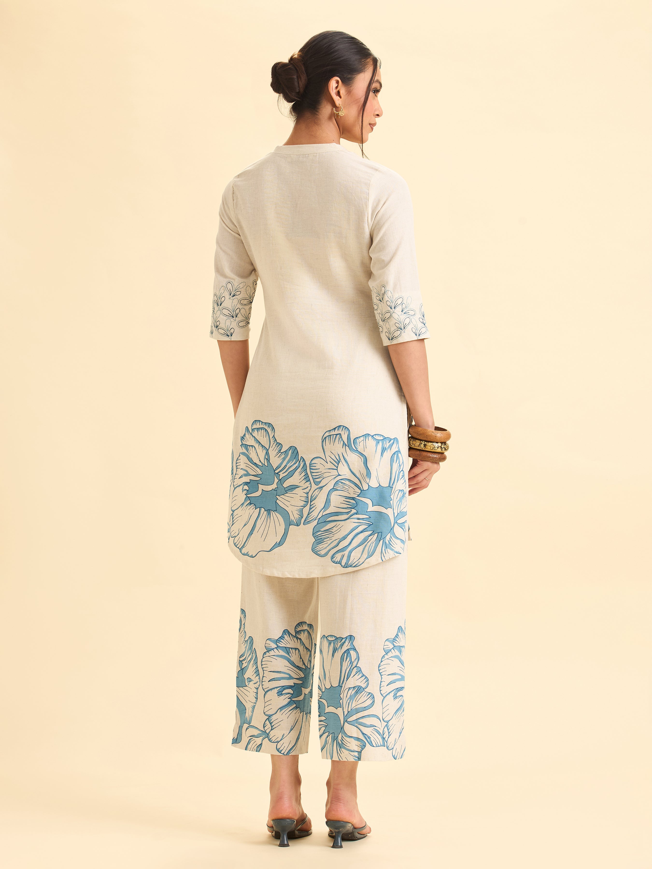 Ivory And Blue Cotton Flax Printed Kurti With Embroidery