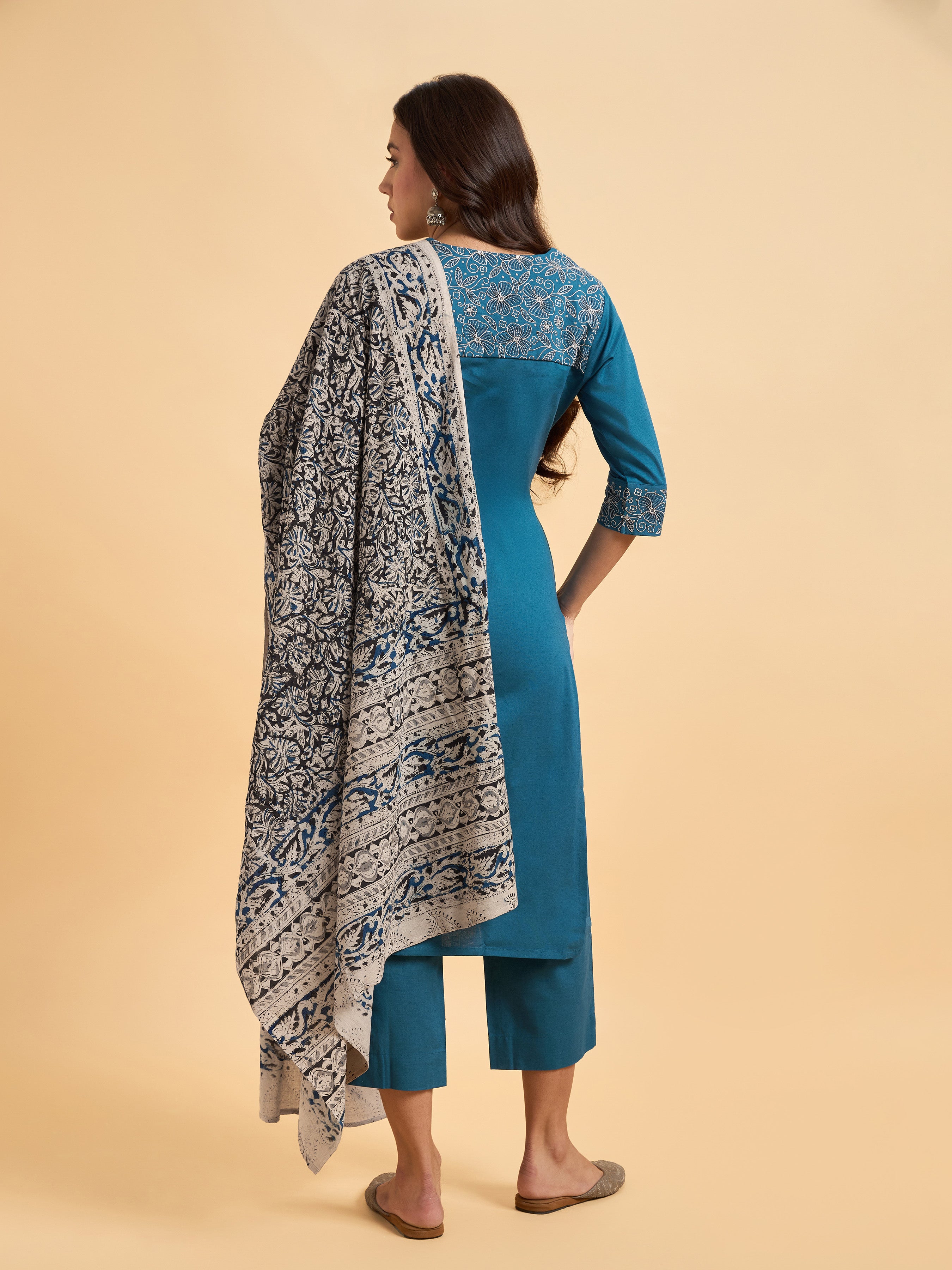 Classic Blue Cotton Flax Plain Kurti Set With Kalamkari Dupatta And Sequence Embroidery