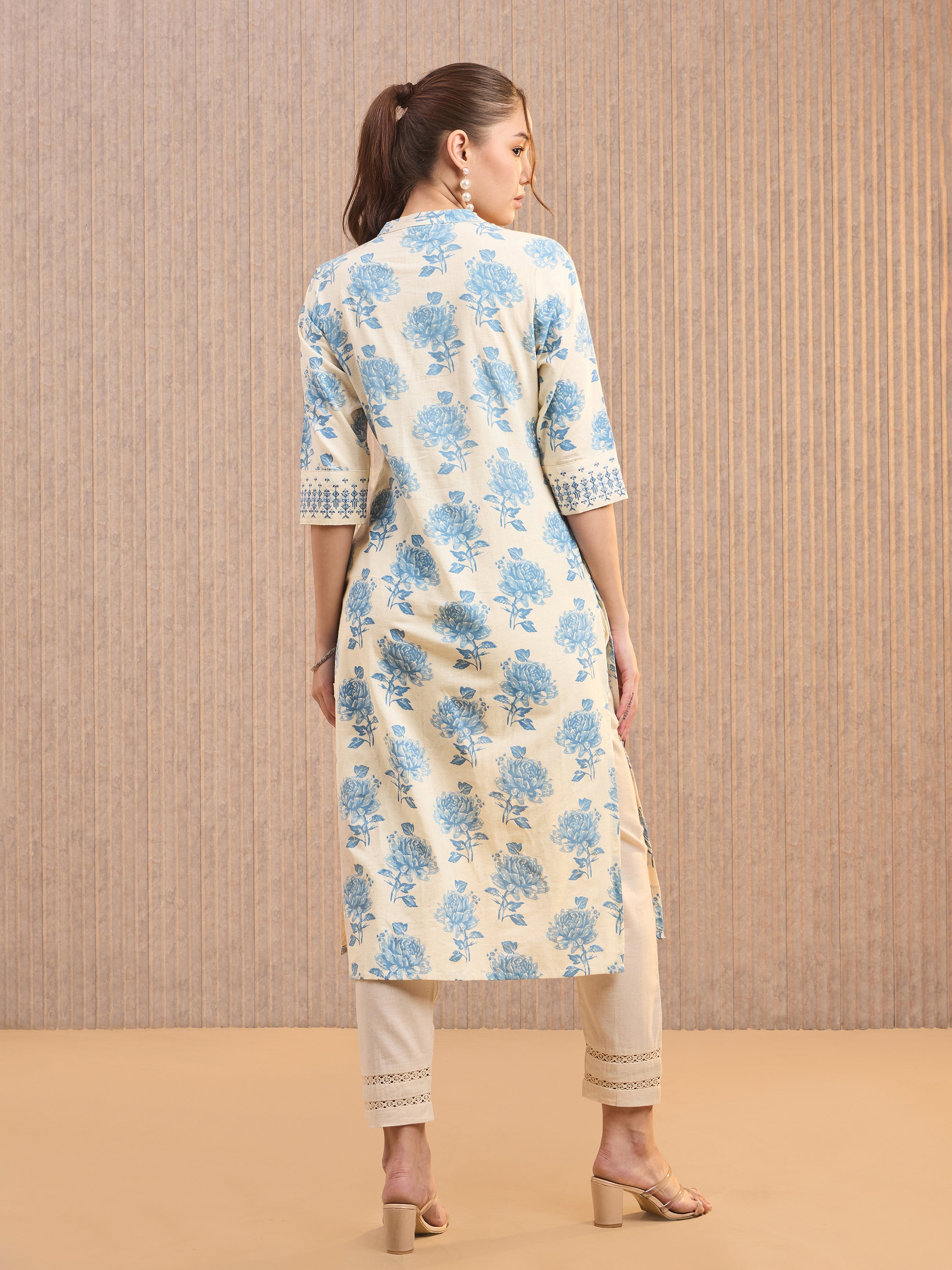 Ivory And Blue Cotton Flax Printed Kurti With Embroidery