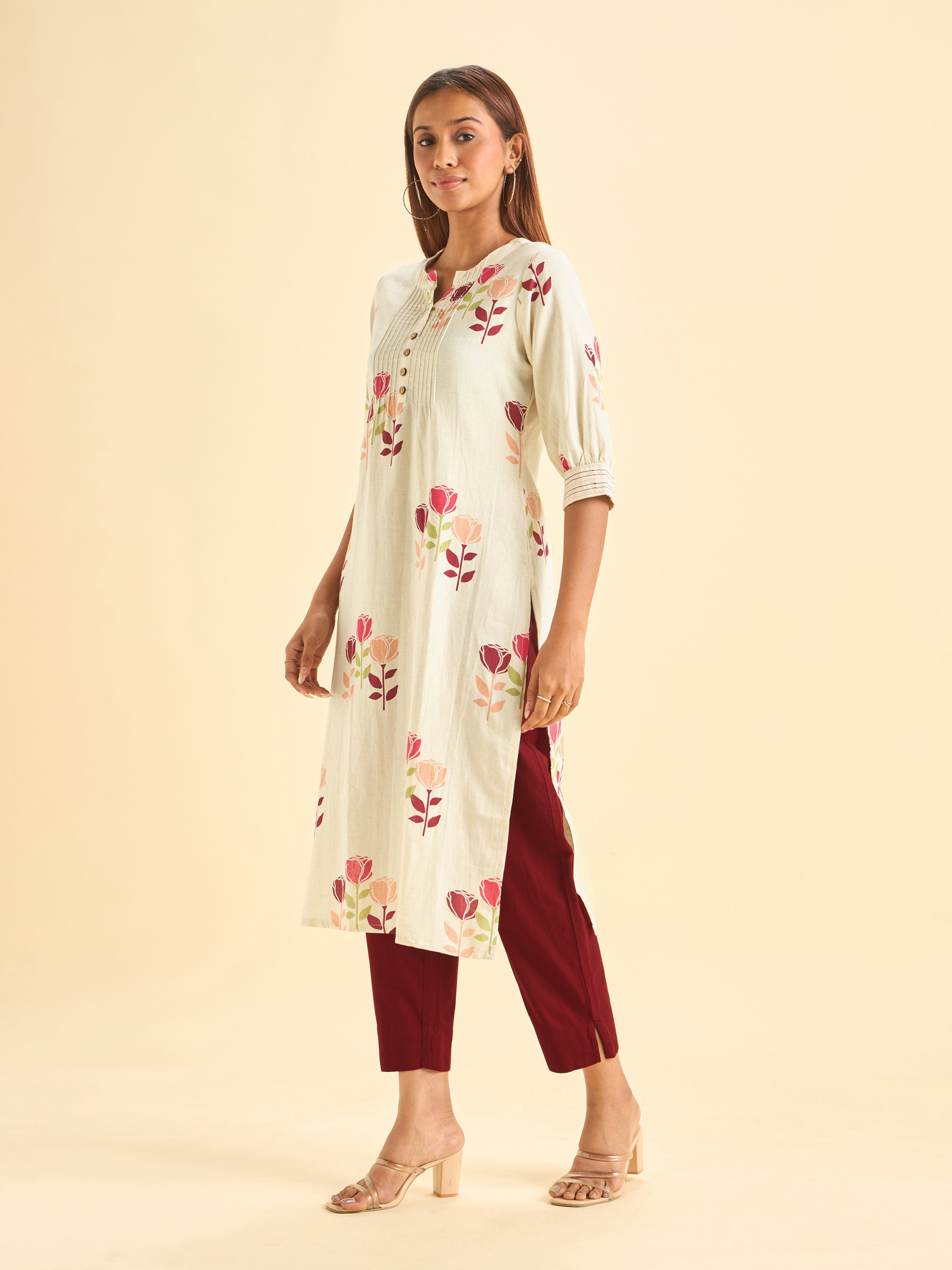 Multicolour Cotton Flax Printed Slited Kurti With Embroidery On Sleeves And Pintucks