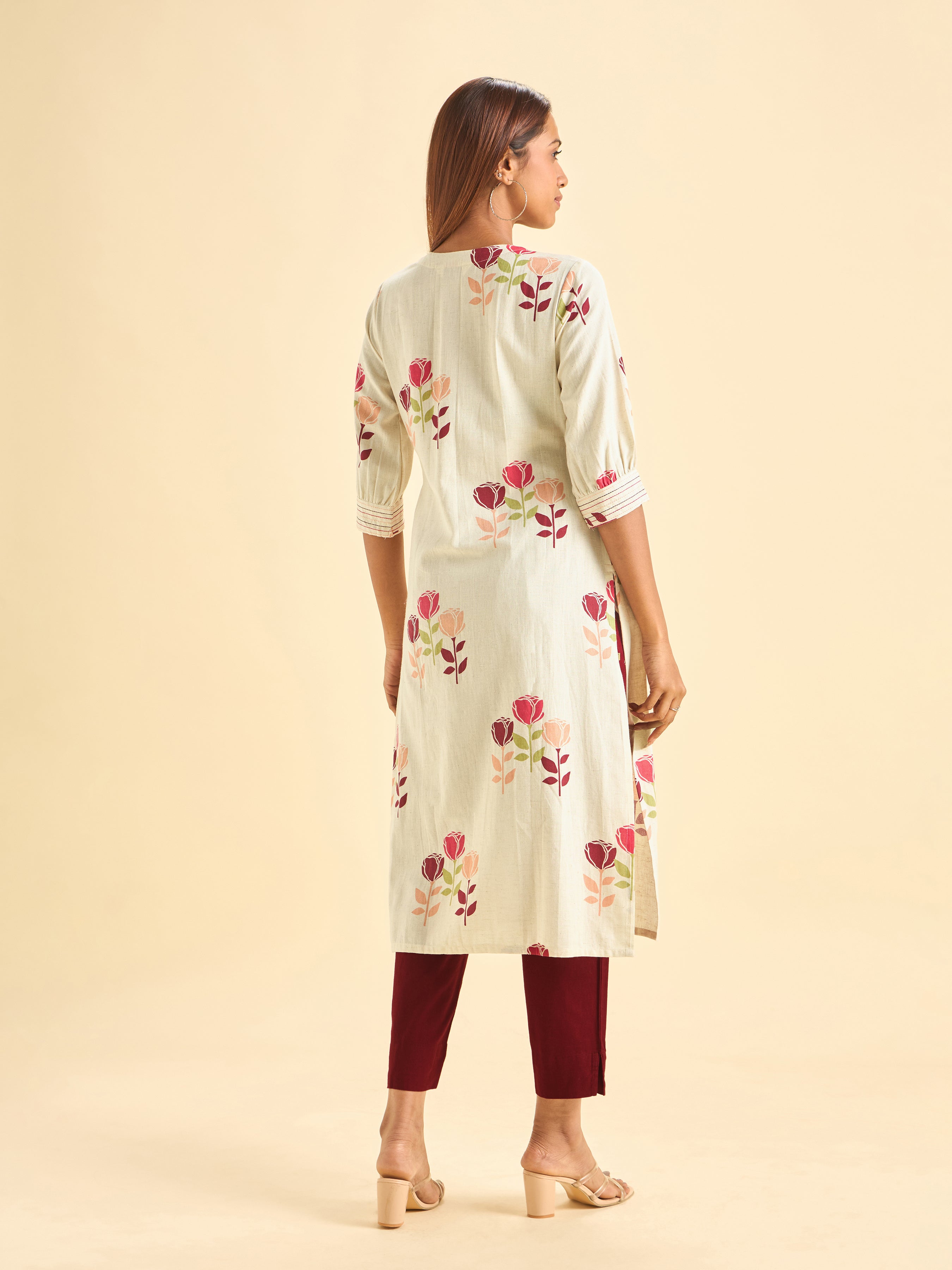 Multicolour Cotton Flax Printed Slited Kurti With Embroidery On Sleeves And Pintucks