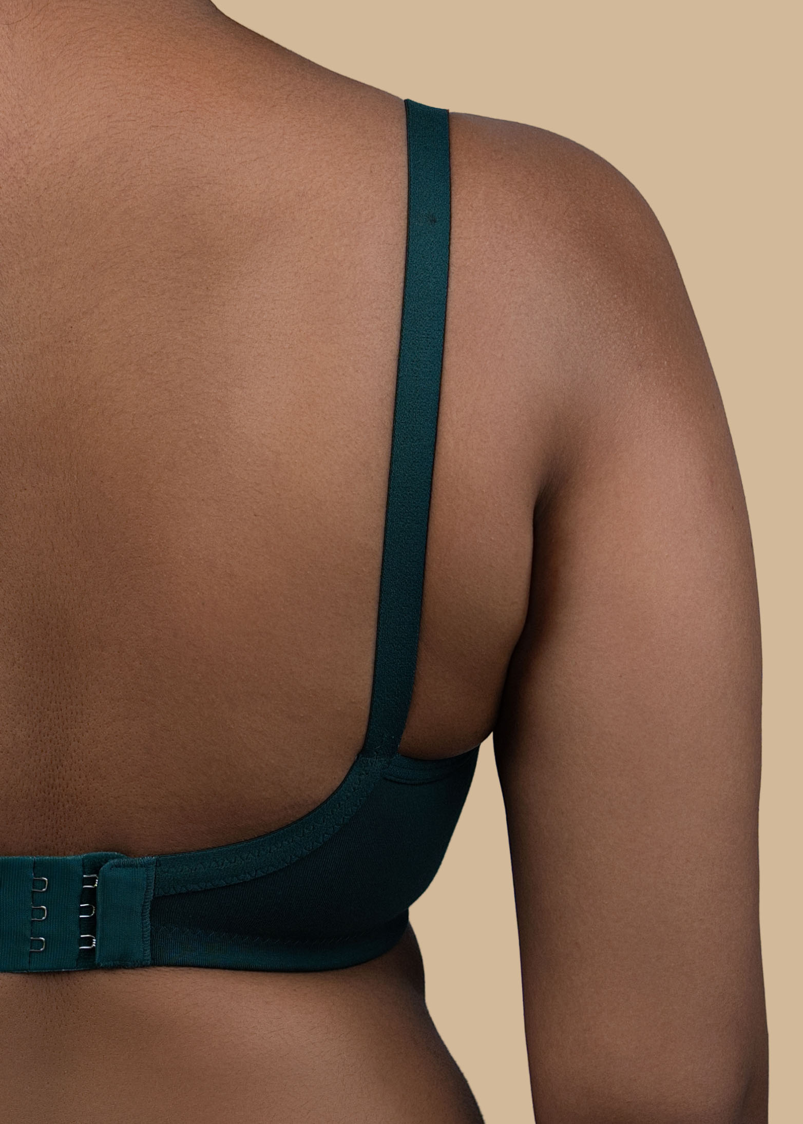 ROMA B:Moulded Encircle Bra