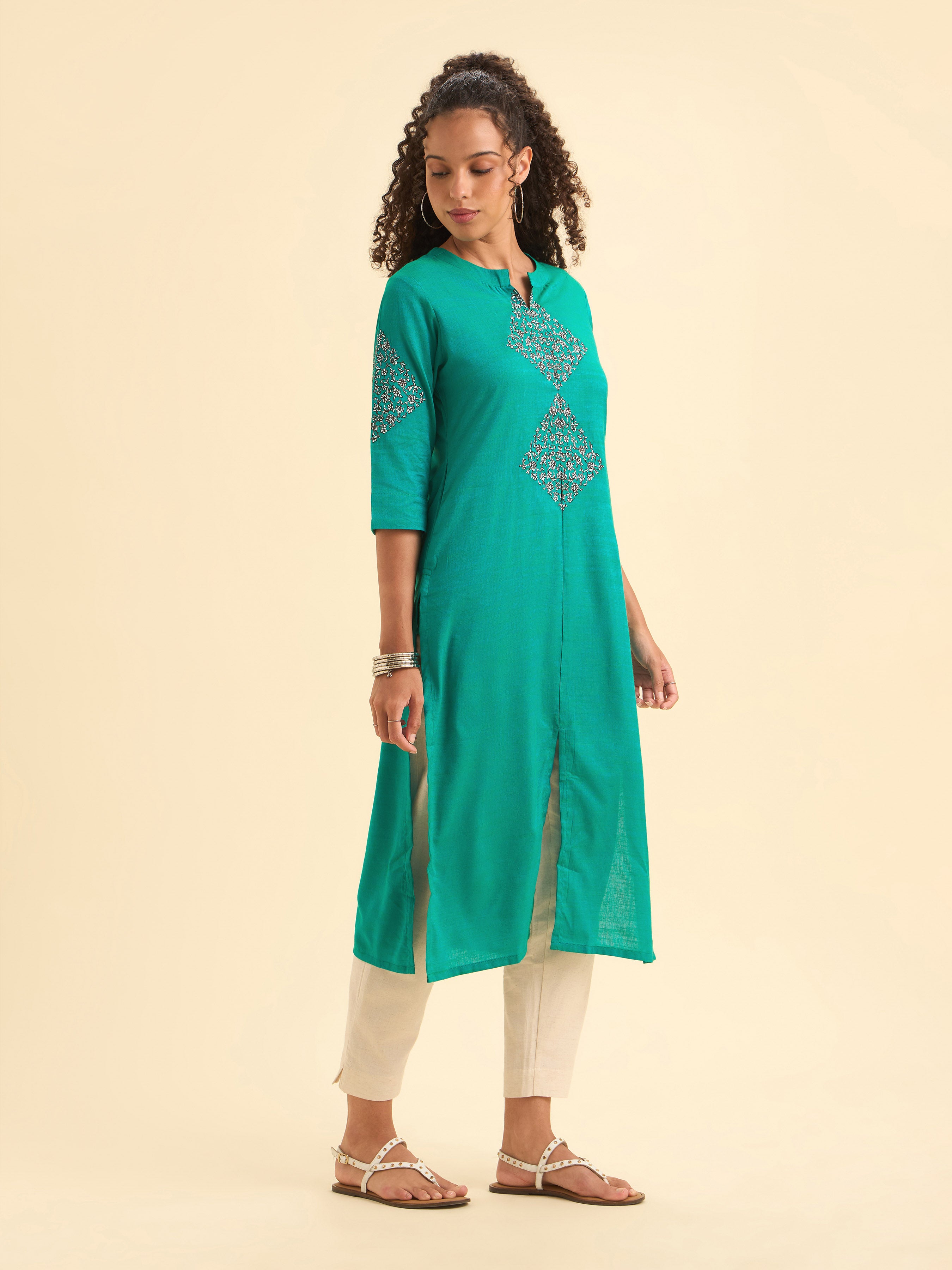 Aqua Green Cotton Viscose Slitted Kurti With Embroidery