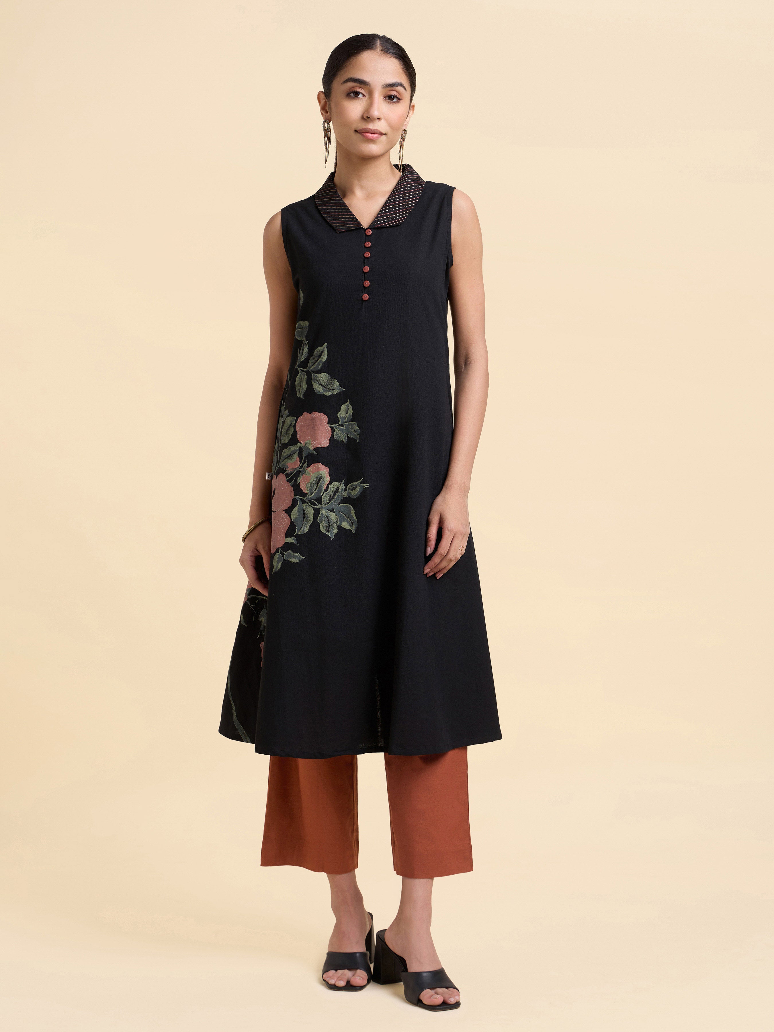 Black Colour Cotton Flax Slub Plain Flared Kurti Set With Placement Print