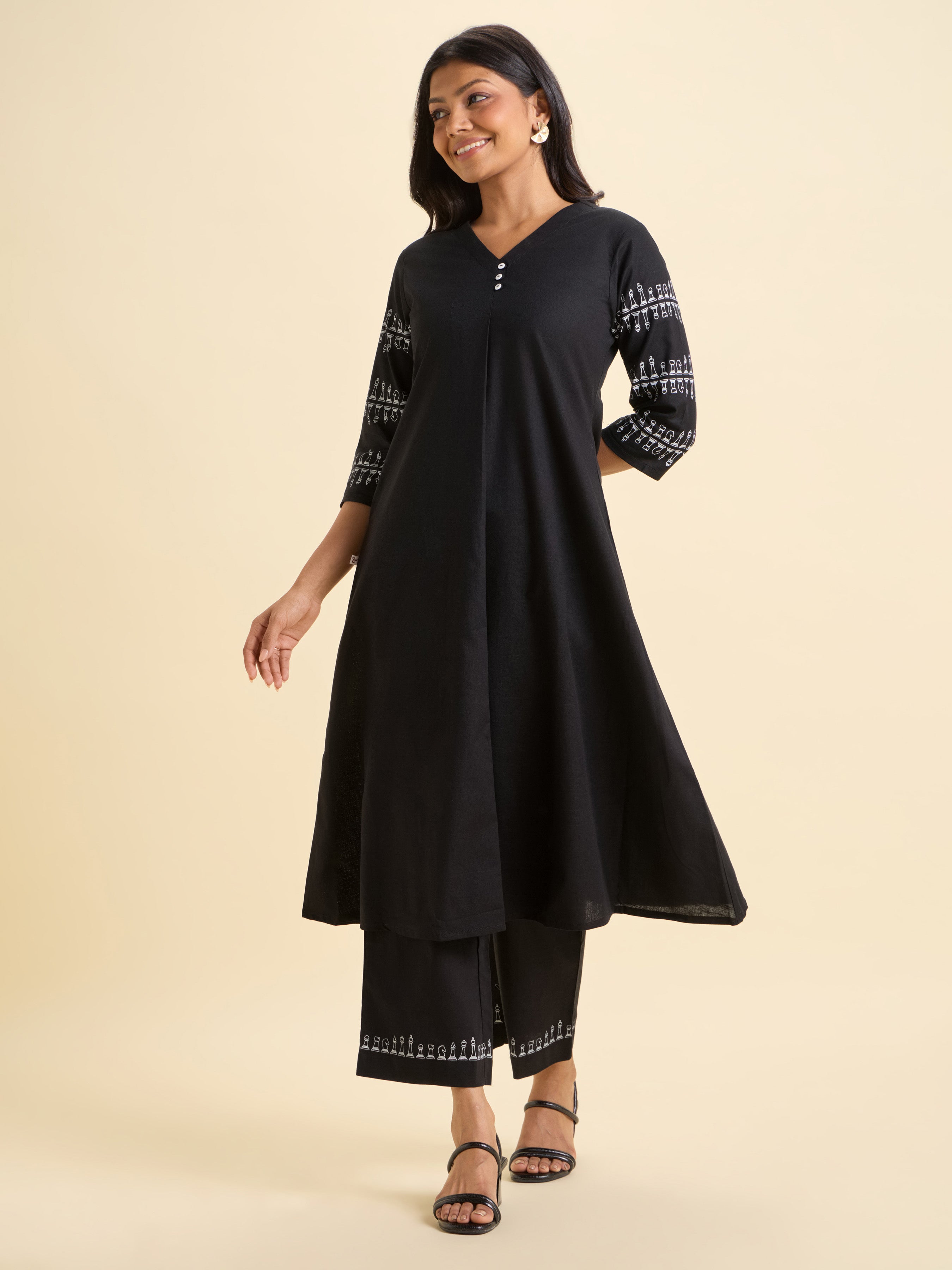 Black Cotton Flax Slub Plain Flared Kurti Set With Knife Pleat And Placement Print