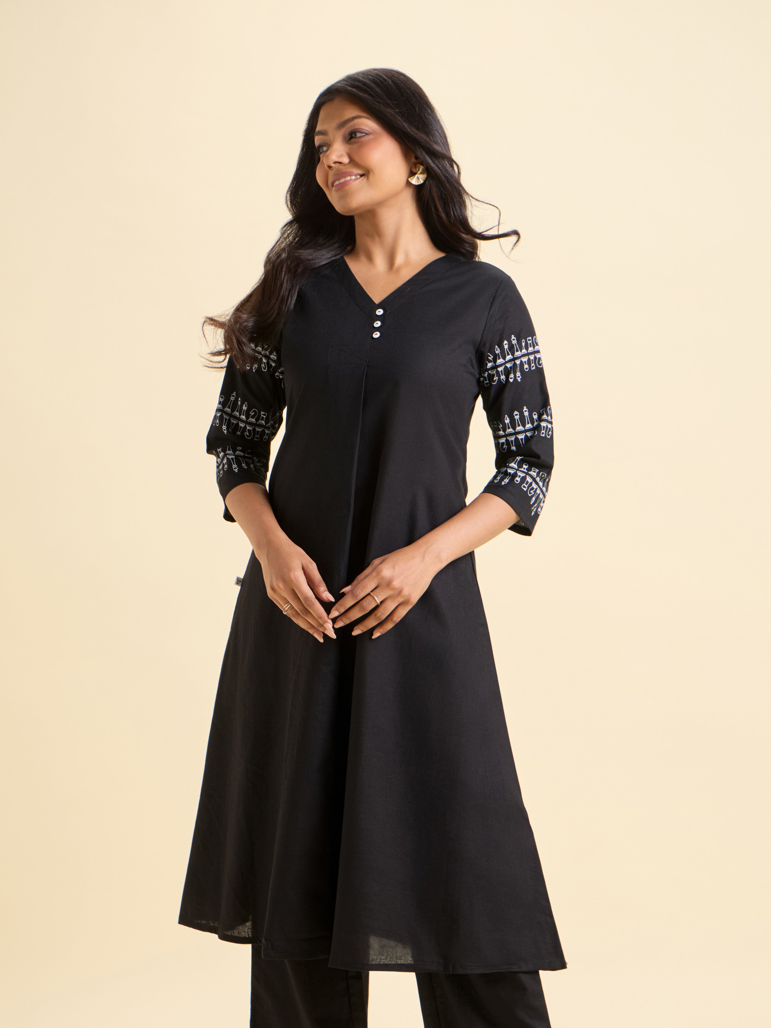 Black Cotton Flax Slub Plain Flared Kurti Set With Knife Pleat And Placement Print